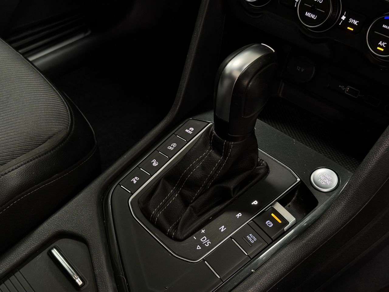 2020 VOLKSWAGEN TIGUAN 2020 VOLKSWAGEN TIGUAN