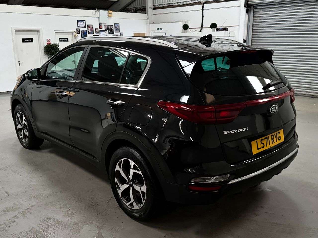 A 2021 KIA SPORTAGE 1.6 GDi 2 GPF SUV 5dr Petrol Manual Euro 6 (s/s) (130 bhp) A 2021 KIA SPORTAGE 1.6 GDi 2 GPF SUV 5dr Petrol Manual Euro 6 (s/s) (130 bhp)