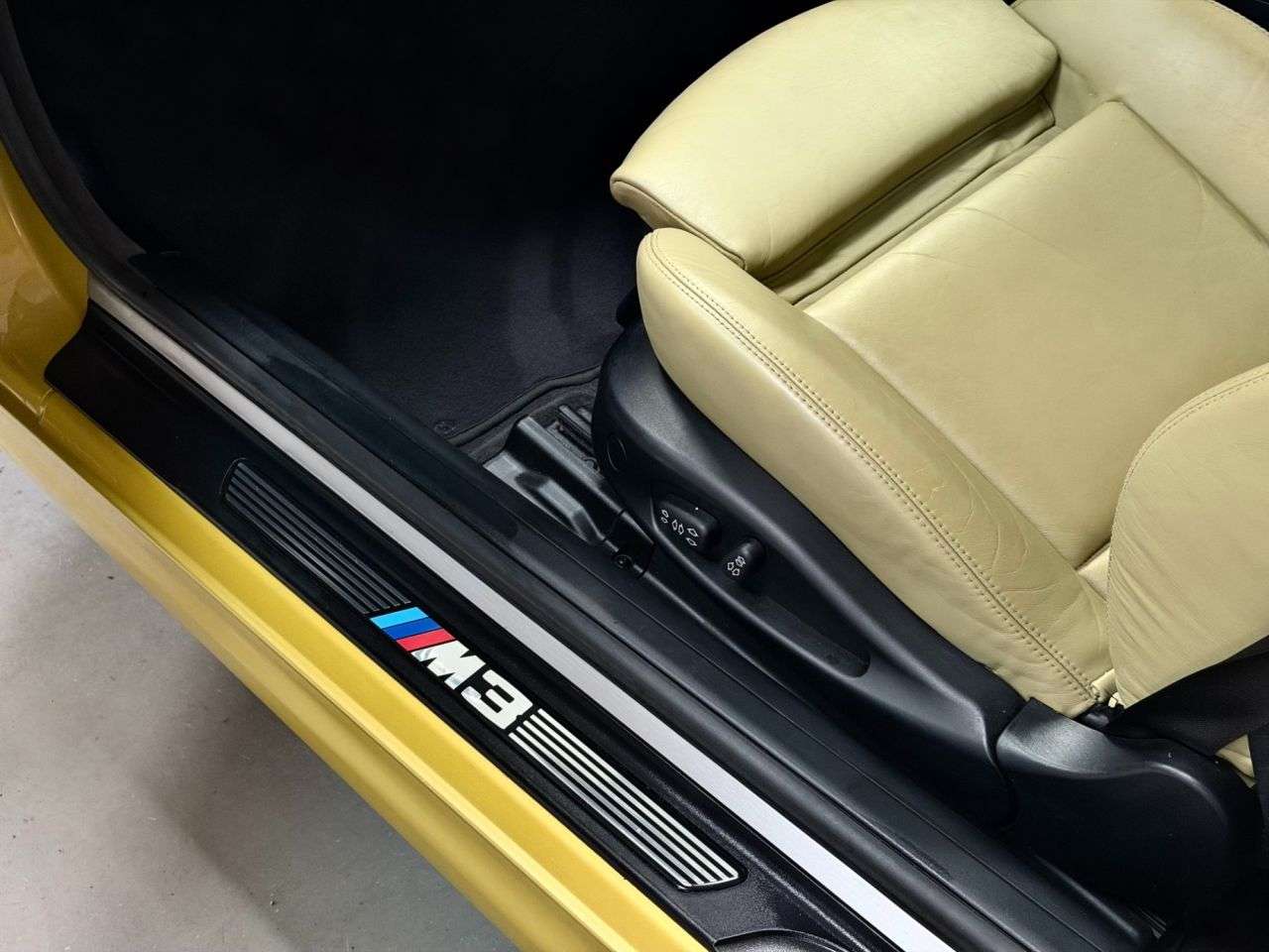 2003 BMW M3 2003 BMW M3