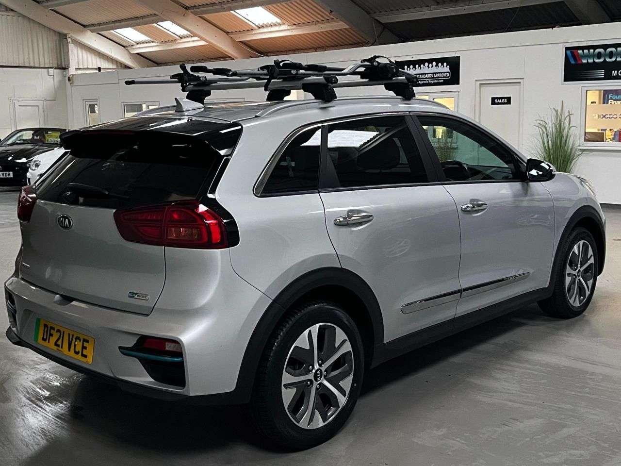 2021 KIA NIRO 2021 KIA NIRO