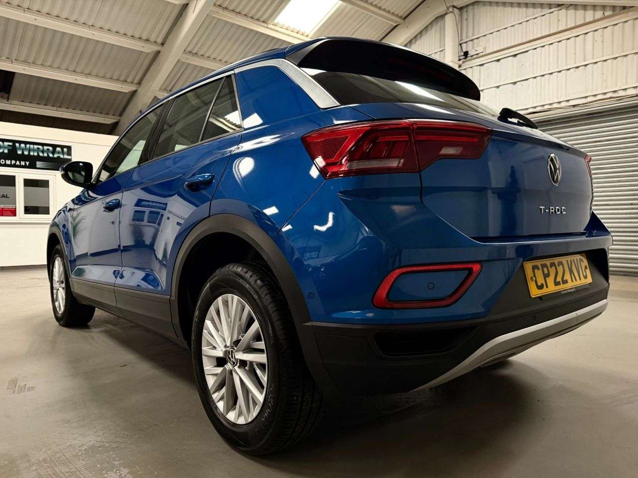 A 2022 VOLKSWAGEN T-ROC 1.0 TSI Life SUV 5dr Petrol Manual Euro 6 (s/s) (110 ps) A 2022 VOLKSWAGEN T-ROC 1.0 TSI Life SUV 5dr Petrol Manual Euro 6 (s/s) (110 ps)