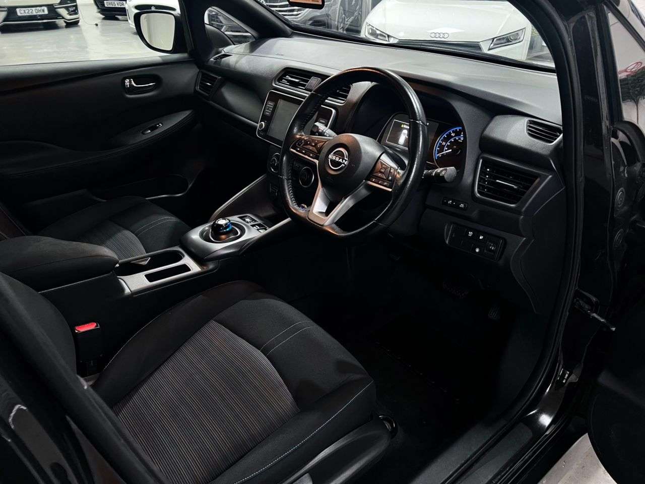 A 2022 NISSAN LEAF 39kWh Acenta Hatchback 5dr Electric Auto (150 ps) A 2022 NISSAN LEAF 39kWh Acenta Hatchback 5dr Electric Auto (150 ps)