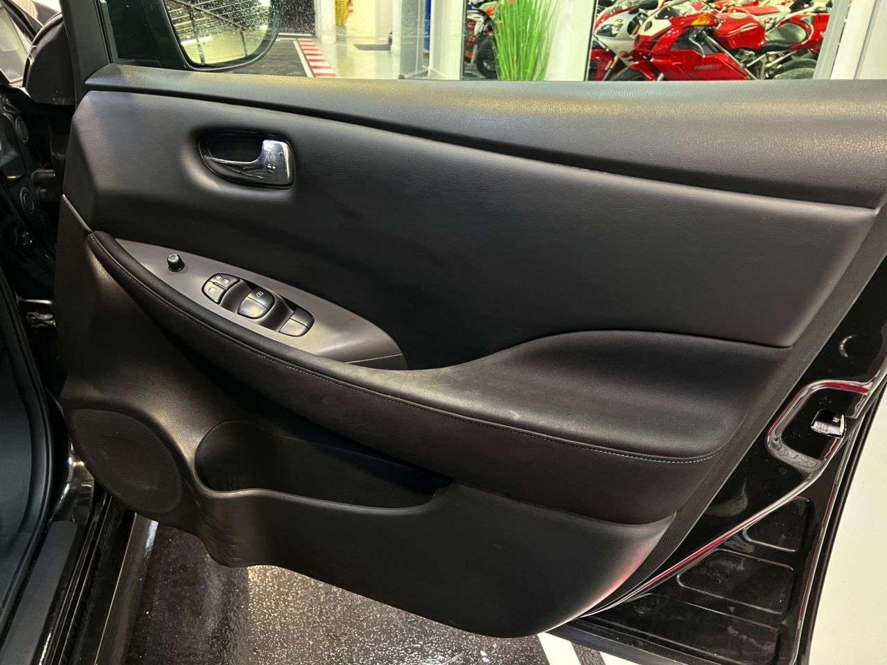 2022 NISSAN LEAF 2022 NISSAN LEAF