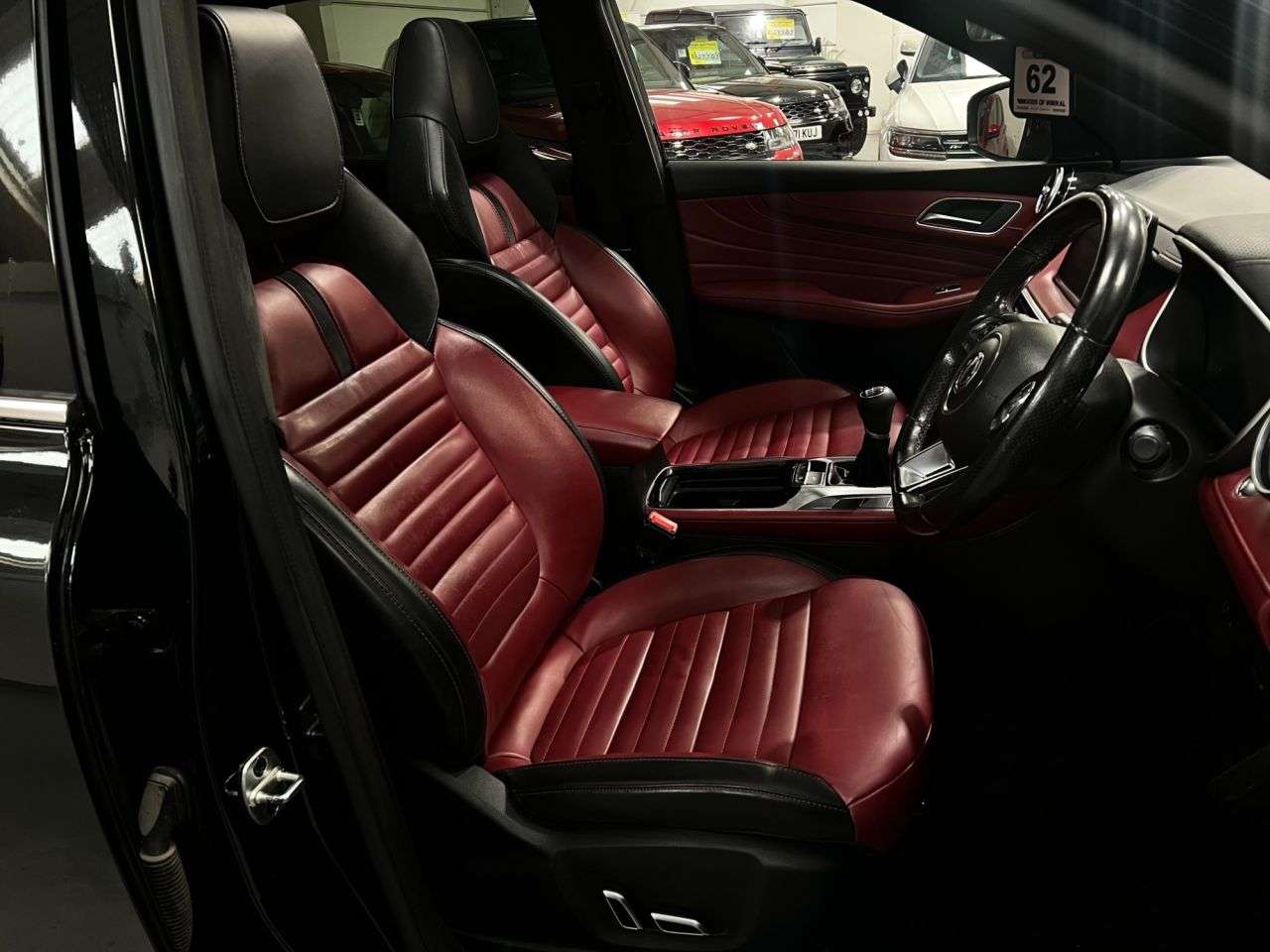 A 2022 MG MG HS 1.5 T-GDI Exclusive SUV 5dr Petrol Manual Euro 6 (s/s) (162 ps) A 2022 MG MG HS 1.5 T-GDI Exclusive SUV 5dr Petrol Manual Euro 6 (s/s) (162 ps)