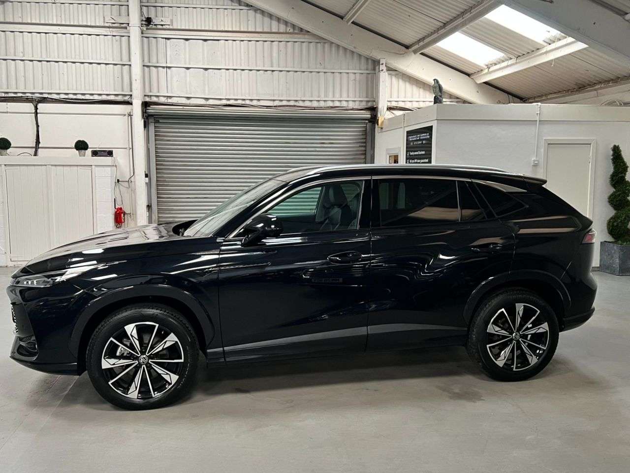 2024 MG MG HS 2024 MG MG HS