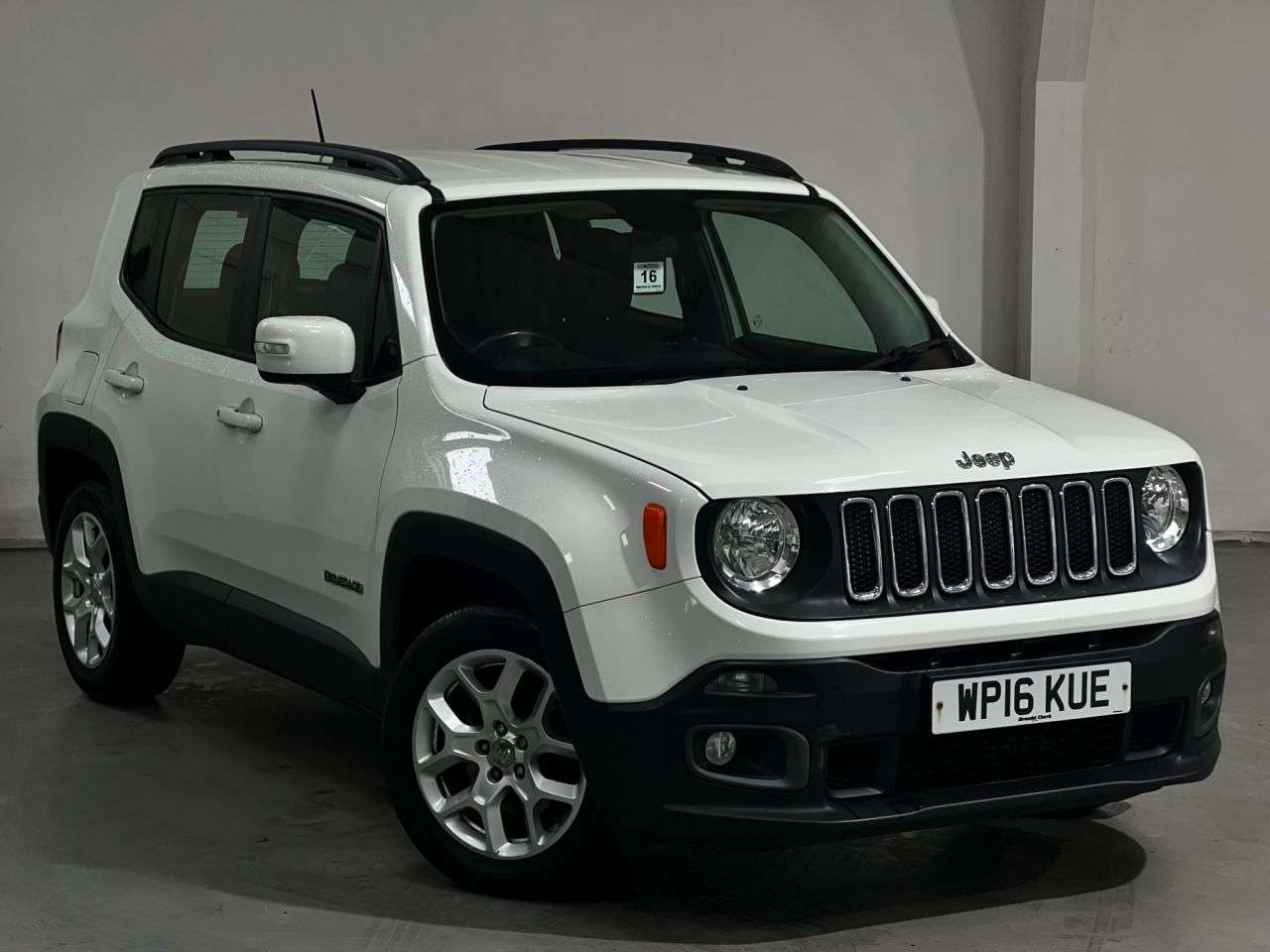 A 2016 JEEP RENEGADE 1.4T MultiAirII Longitude SUV 5dr Petrol Manual Euro 6 (s/s) (140 ps) A 2016 JEEP RENEGADE 1.4T MultiAirII Longitude SUV 5dr Petrol Manual Euro 6 (s/s) (140 ps)
