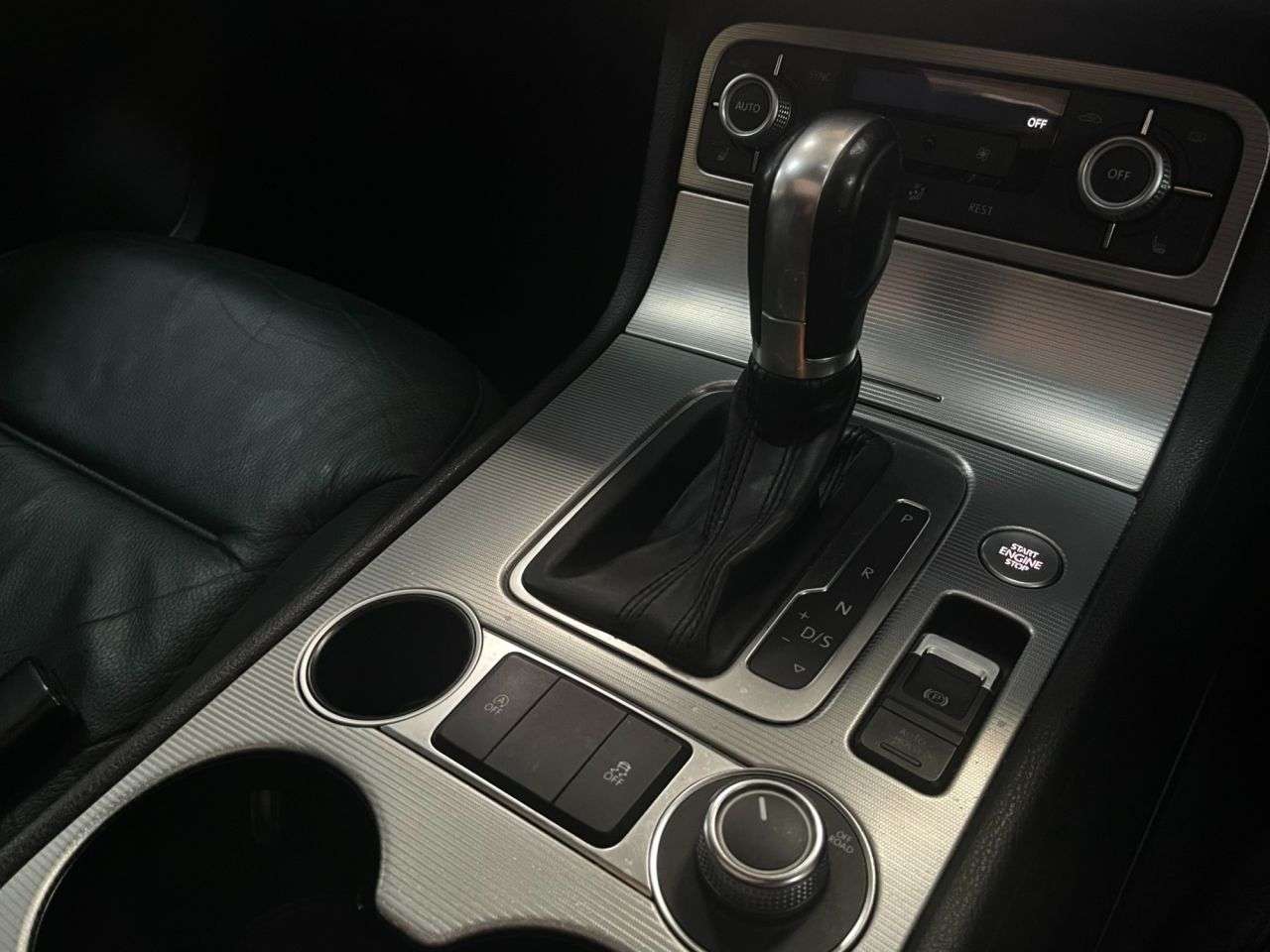 2016 VOLKSWAGEN TOUAREG 2016 VOLKSWAGEN TOUAREG