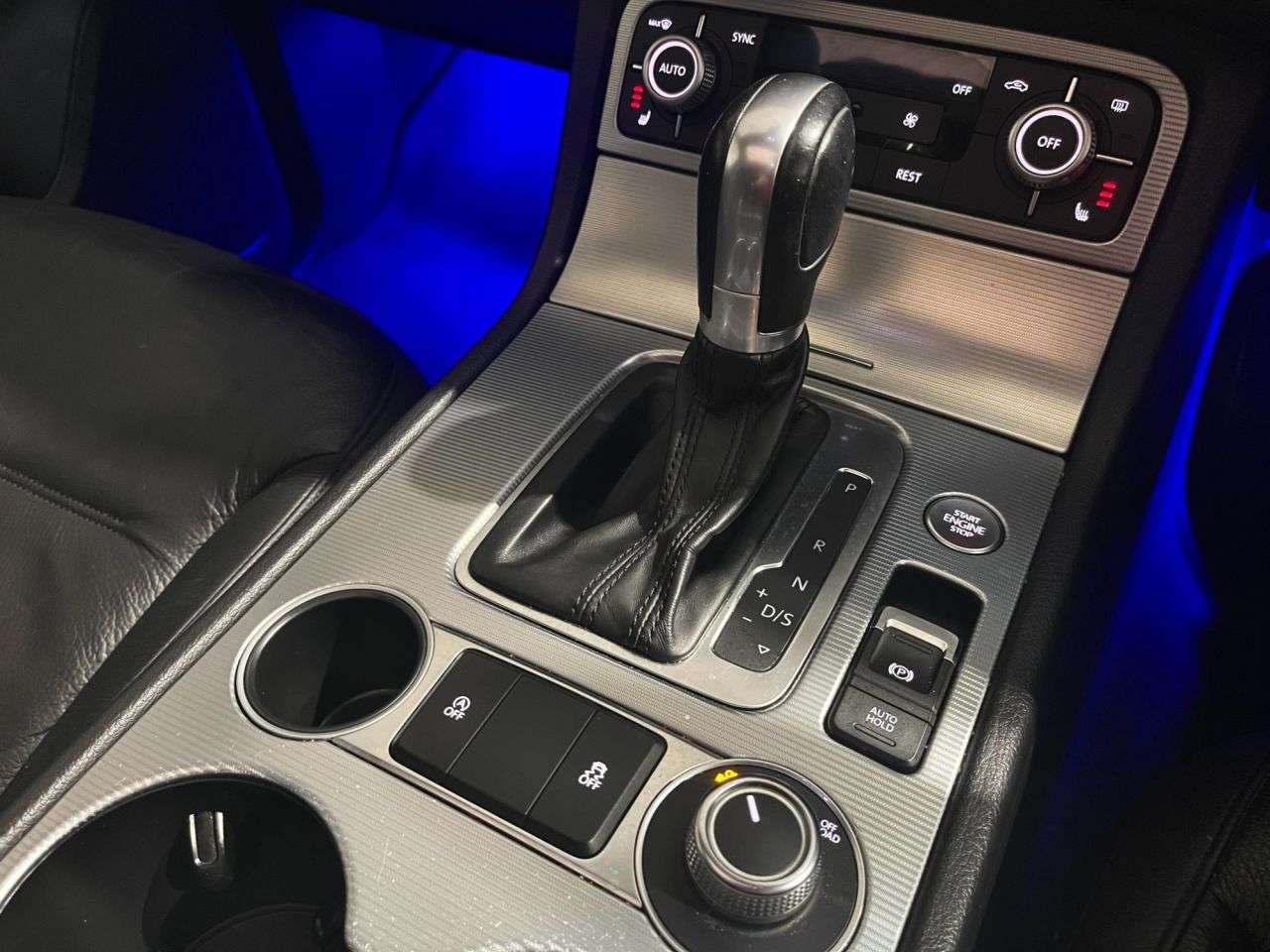 2016 VOLKSWAGEN TOUAREG 2016 VOLKSWAGEN TOUAREG