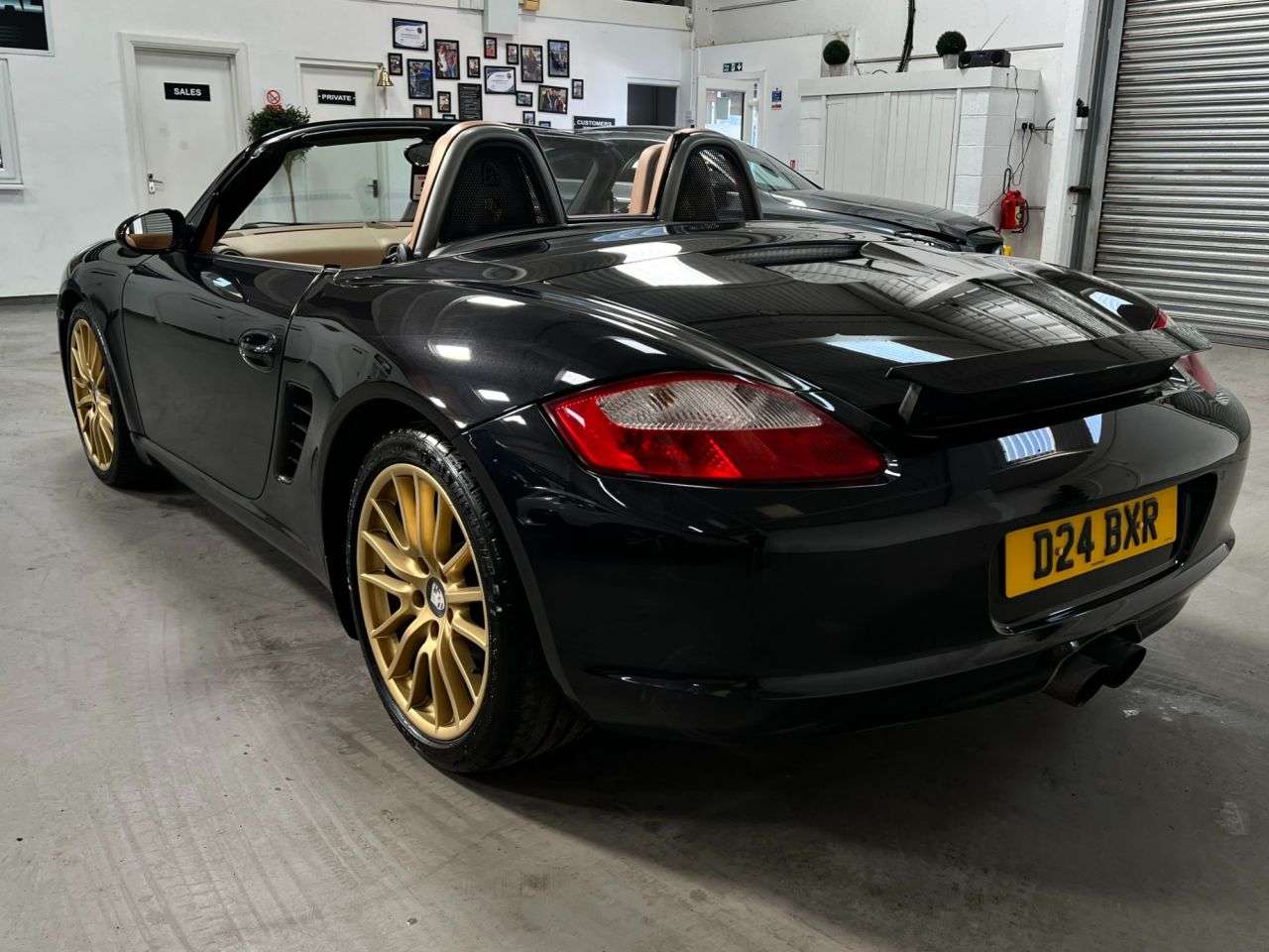 A 2006 PORSCHE BOXSTER 2.7 987 Convertible 2dr Petrol Manual (229 g/km, 240 bhp) A 2006 PORSCHE BOXSTER 2.7 987 Convertible 2dr Petrol Manual (229 g/km, 240 bhp)