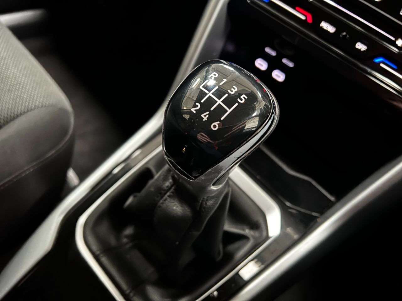 2022 VOLKSWAGEN T-ROC 2022 VOLKSWAGEN T-ROC