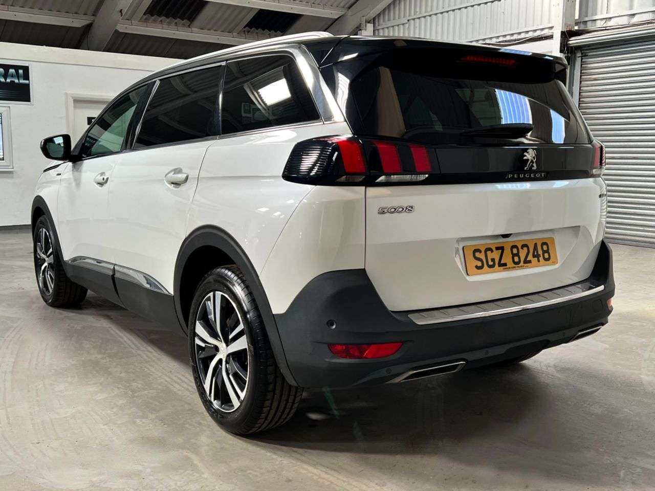 A 2020 PEUGEOT 5008 1.2 PureTech GT Line SUV 5dr Petrol Manual Euro 6 (s/s) (130 ps) A 2020 PEUGEOT 5008 1.2 PureTech GT Line SUV 5dr Petrol Manual Euro 6 (s/s) (130 ps)