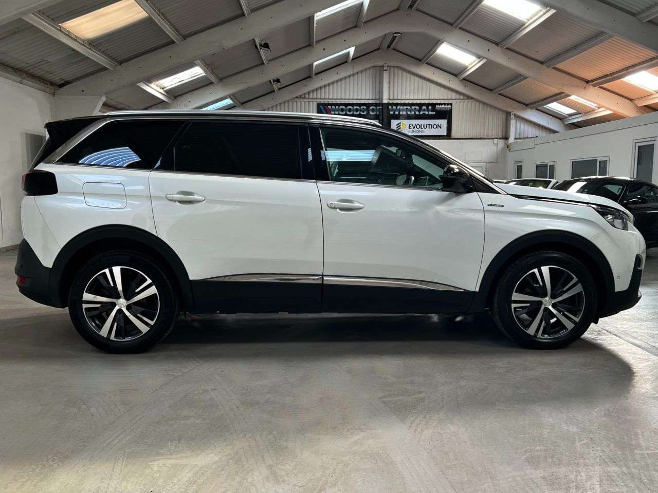 2020 PEUGEOT 5008 2020 PEUGEOT 5008