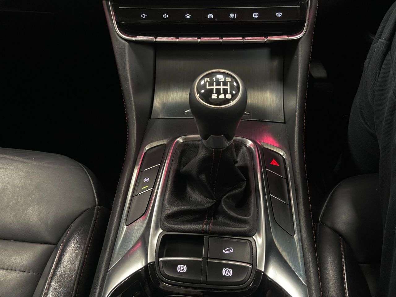2023 MG MG HS 2023 MG MG HS