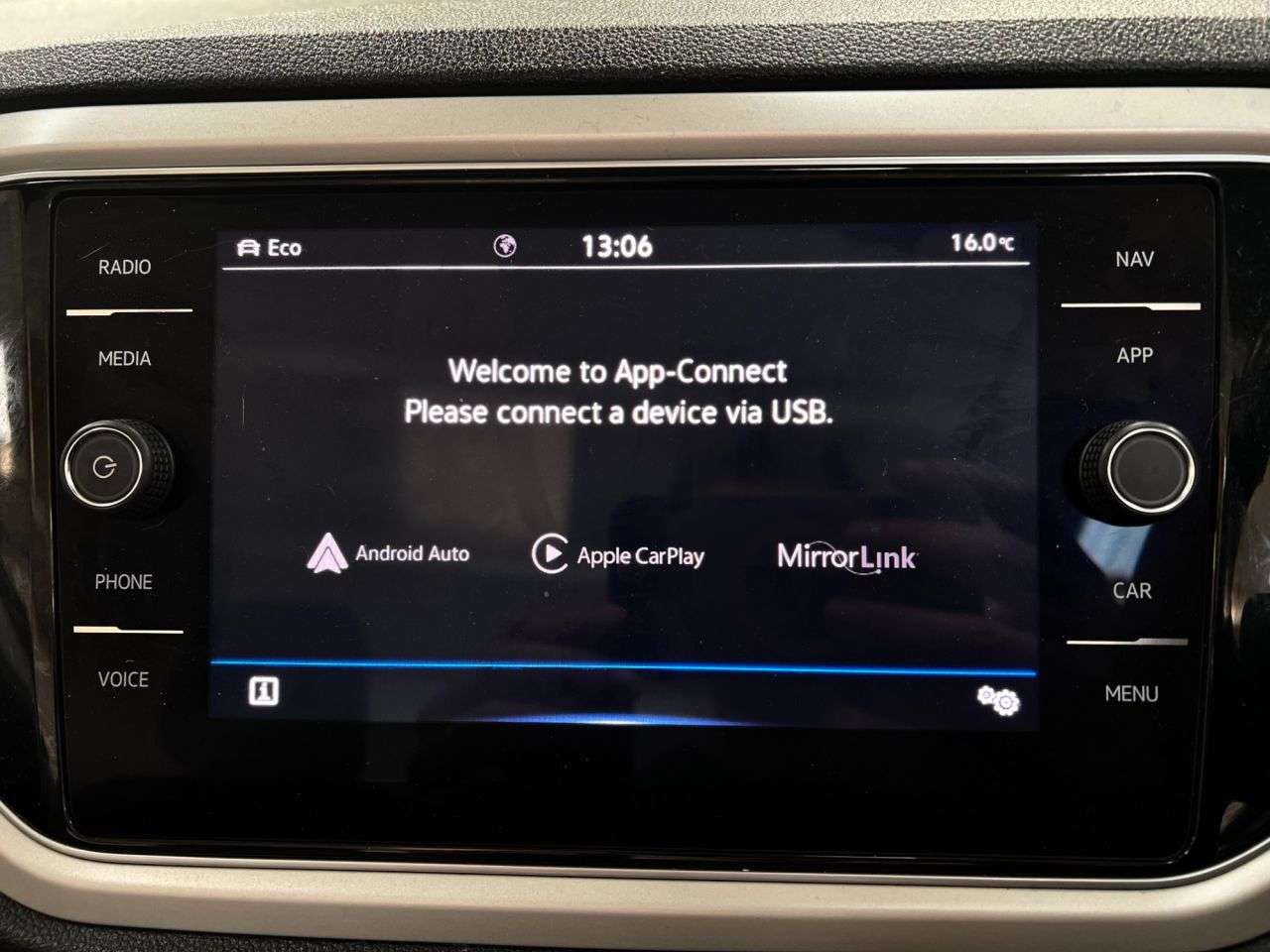 2020 VOLKSWAGEN T-ROC 2020 VOLKSWAGEN T-ROC