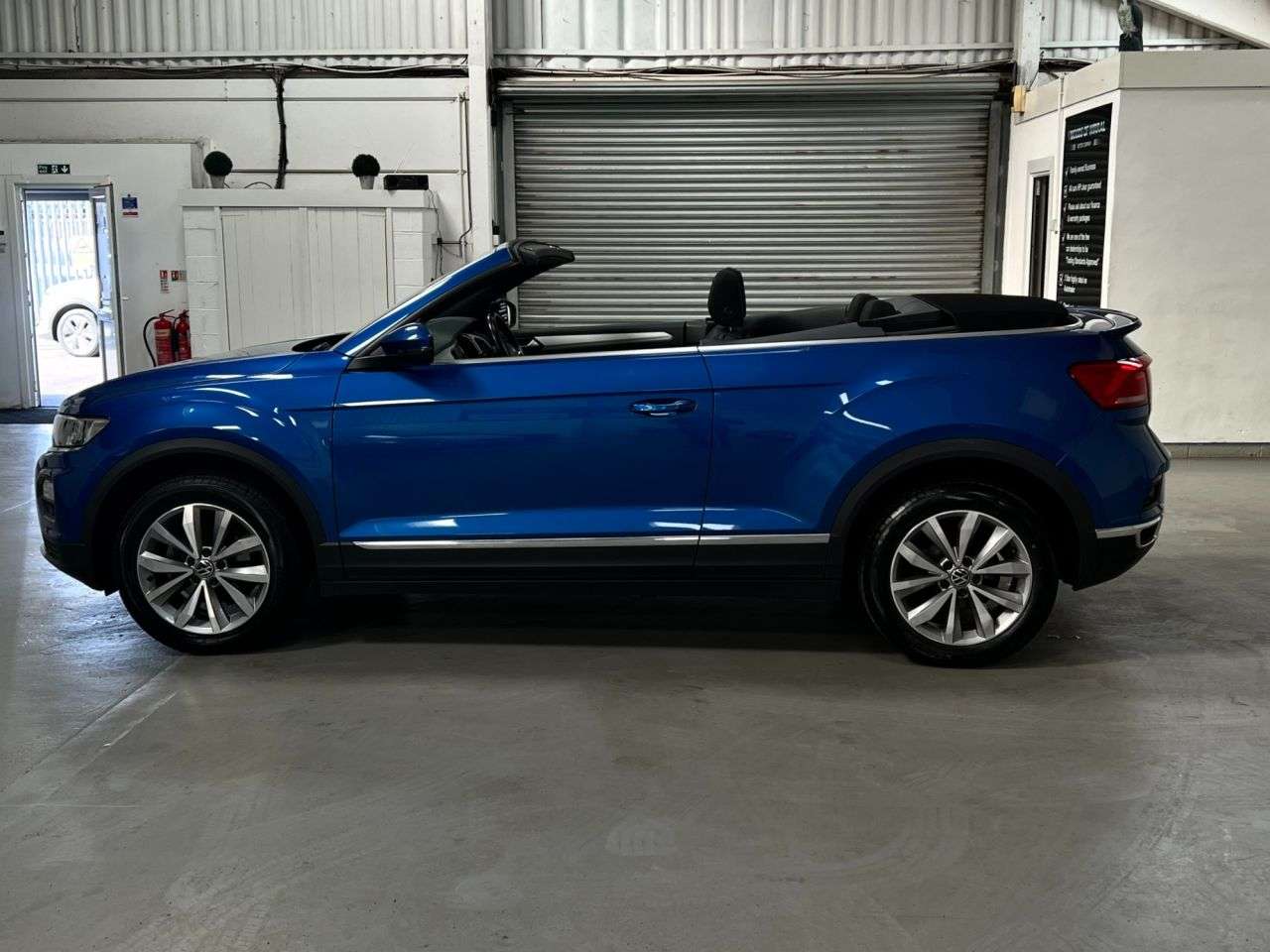 2020 VOLKSWAGEN T-ROC 2020 VOLKSWAGEN T-ROC