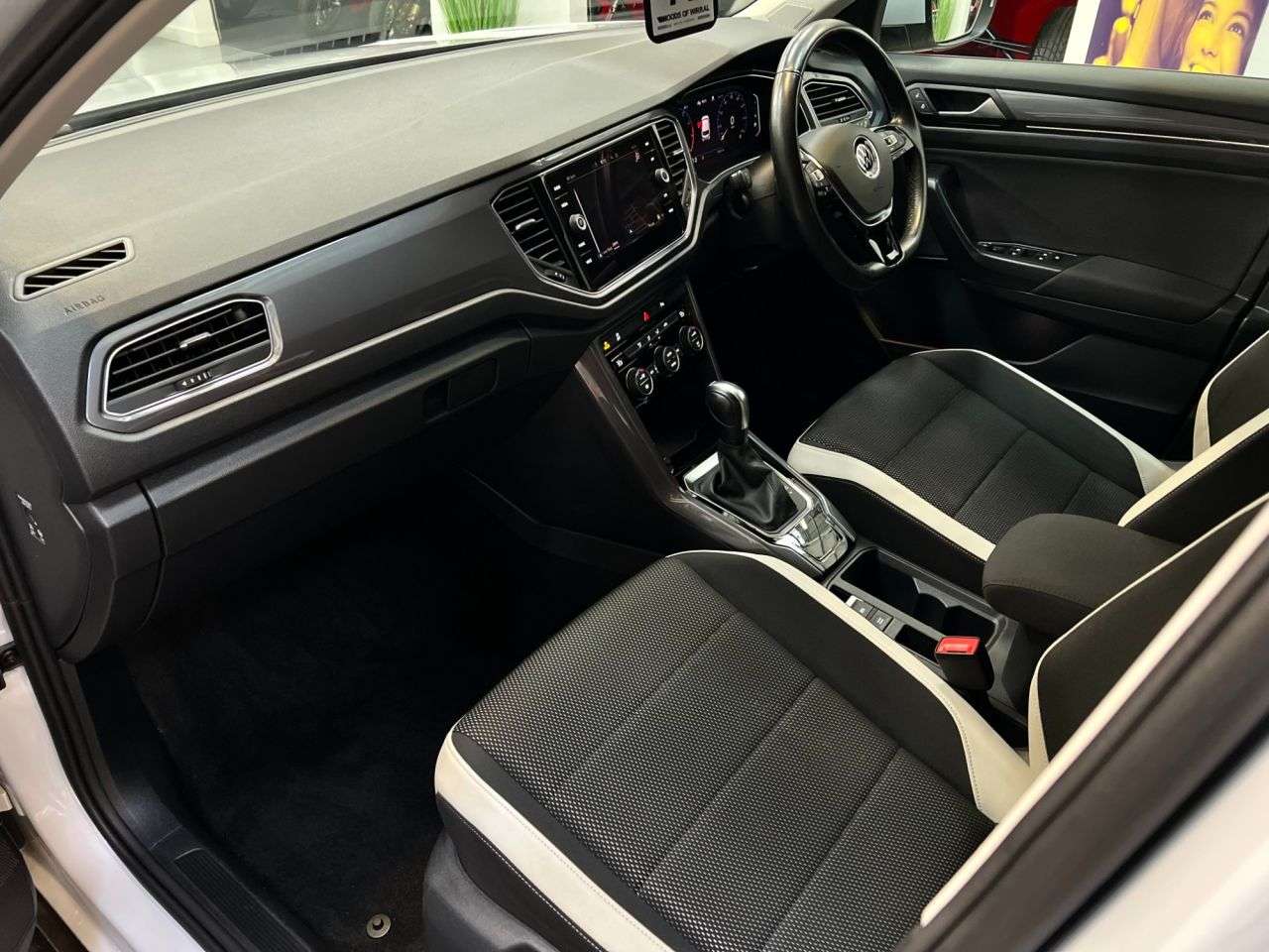 2021 VOLKSWAGEN T-ROC 2021 VOLKSWAGEN T-ROC