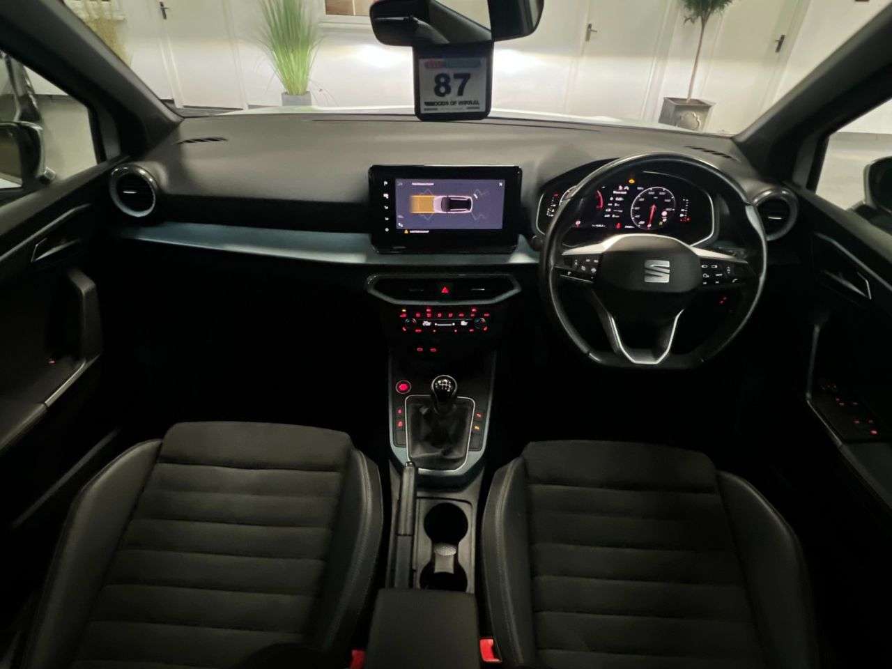 A 2023 SEAT ARONA 1.0 TSI XPERIENCE Lux SUV 5dr Petrol Manual Euro 6 (s/s) (110 ps) A 2023 SEAT ARONA 1.0 TSI XPERIENCE Lux SUV 5dr Petrol Manual Euro 6 (s/s) (110 ps)
