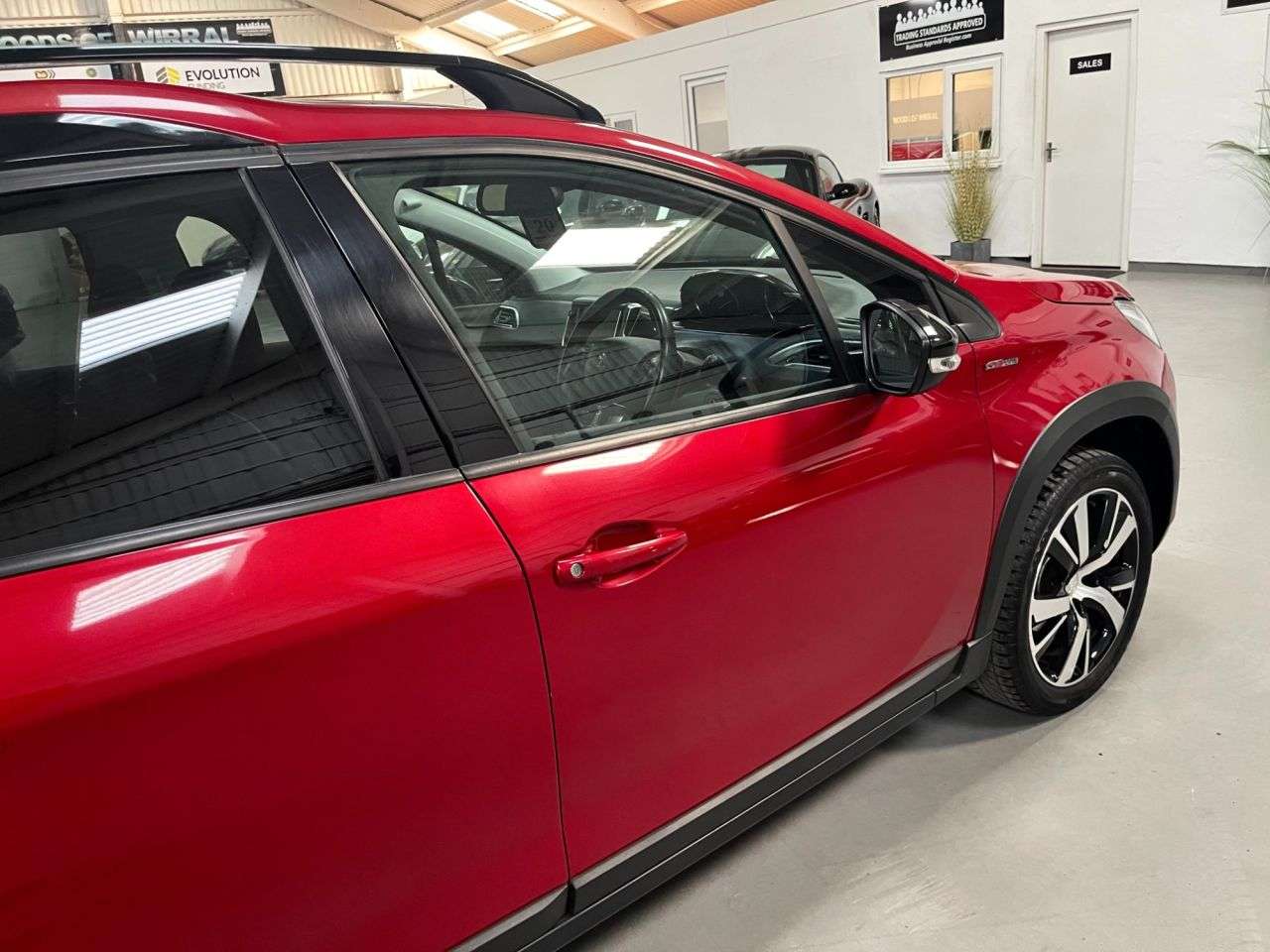 2019 PEUGEOT 2008 2019 PEUGEOT 2008