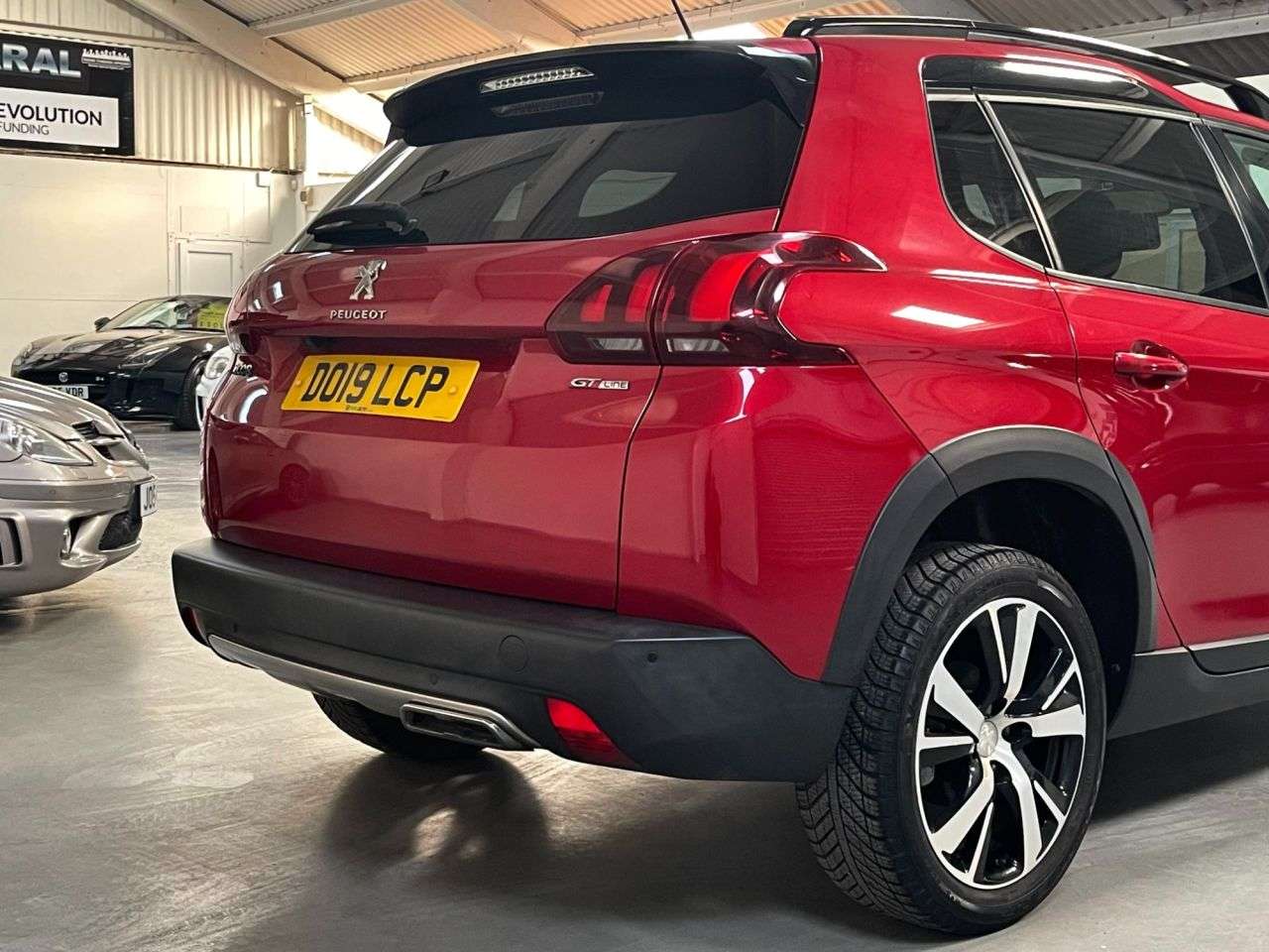 2019 PEUGEOT 2008 2019 PEUGEOT 2008