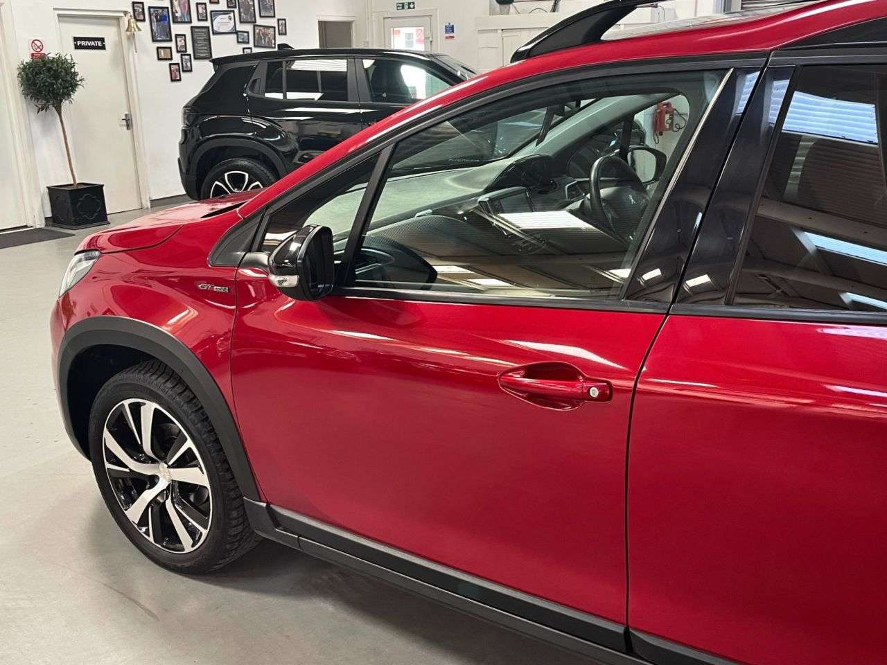 2019 PEUGEOT 2008 2019 PEUGEOT 2008