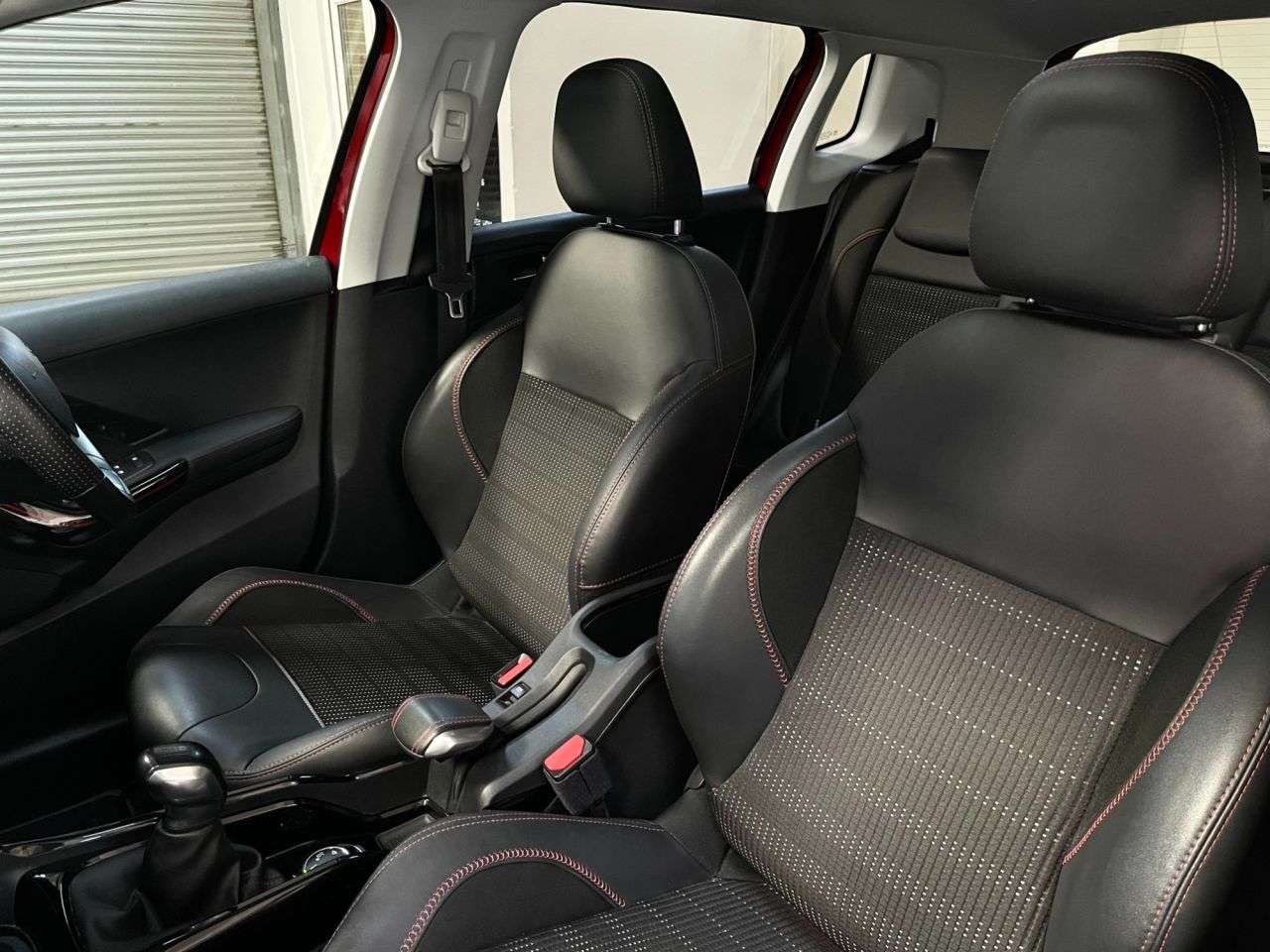 2019 PEUGEOT 2008 2019 PEUGEOT 2008