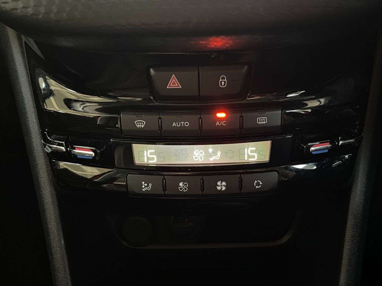 2019 PEUGEOT 2008 2019 PEUGEOT 2008