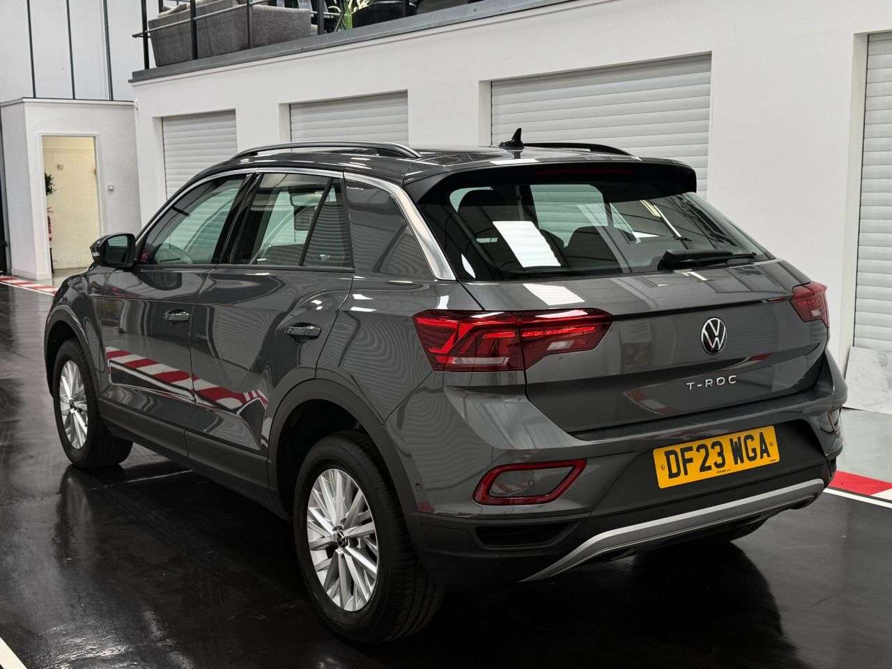A 2023 VOLKSWAGEN T-ROC 1.5 TSI Life SUV 5dr Petrol Manual Euro 6 (s/s) (150 ps) A 2023 VOLKSWAGEN T-ROC 1.5 TSI Life SUV 5dr Petrol Manual Euro 6 (s/s) (150 ps)