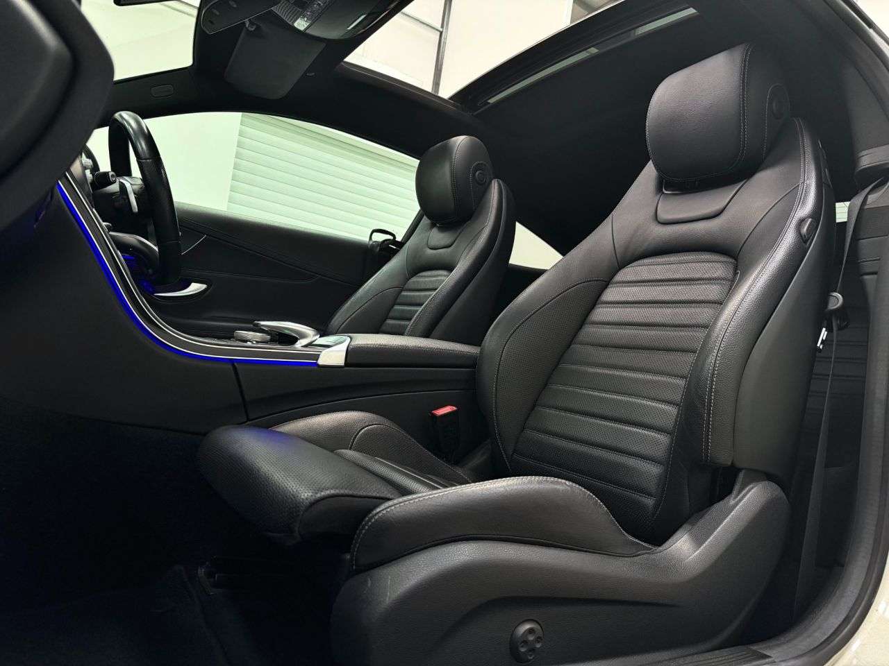 A 2021 MERCEDES-BENZ C-CLASS 2.0 C220d AMG Line Night Edition (Premium Plus) Coupe 2dr Diesel G-Tronic+ A 2021 MERCEDES-BENZ C-CLASS 2.0 C220d AMG Line Night Edition (Premium Plus) Coupe 2dr Diesel G-Tronic+
