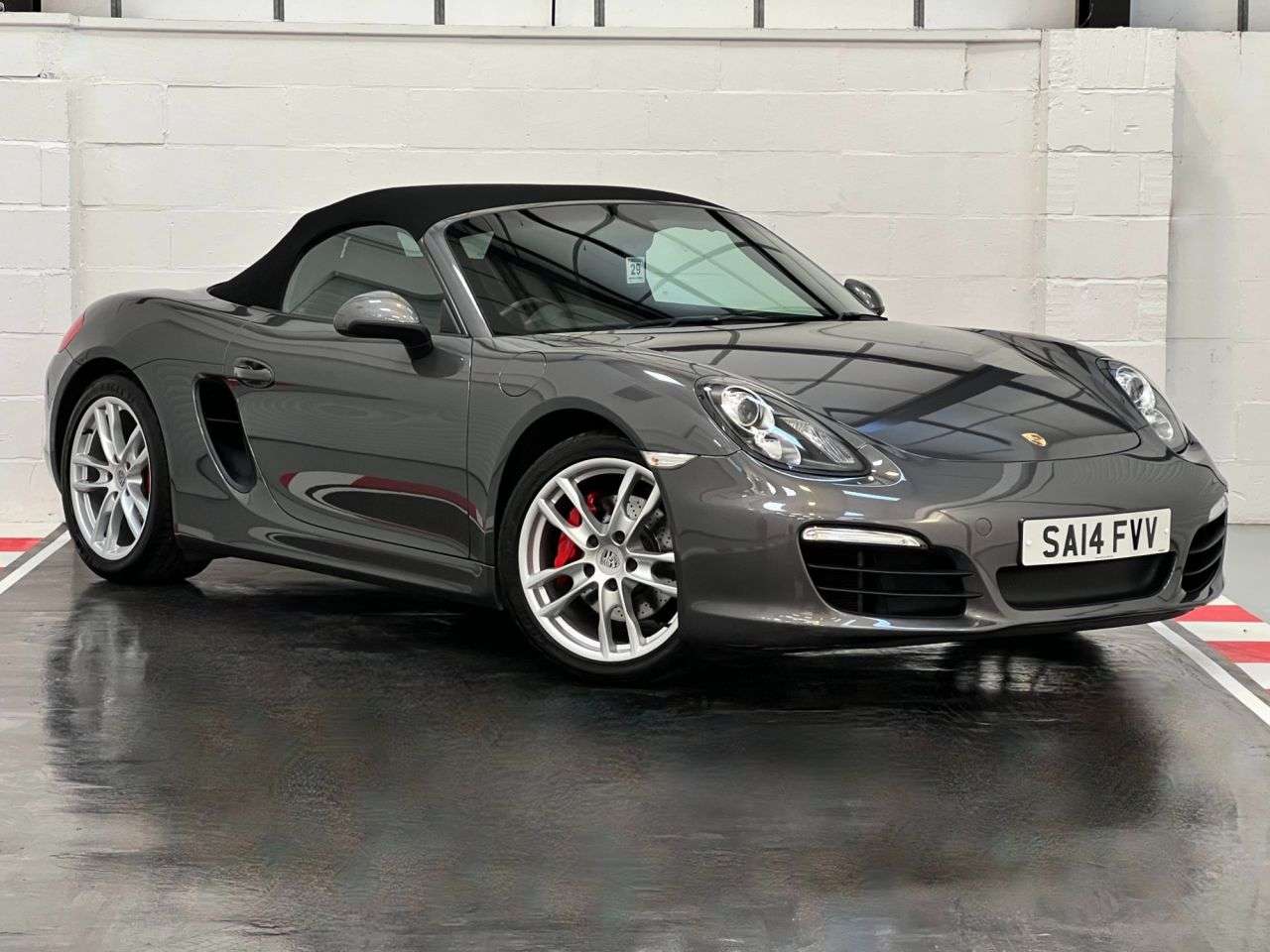 A 2014 PORSCHE BOXSTER 3.4 981 S Convertible 2dr Petrol PDK Euro 5 (s/s) (315 ps) A 2014 PORSCHE BOXSTER 3.4 981 S Convertible 2dr Petrol PDK Euro 5 (s/s) (315 ps)