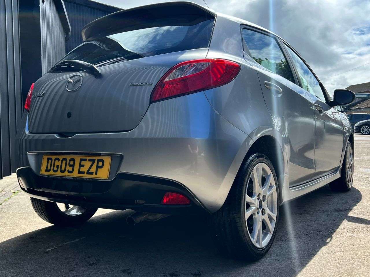 A 2009 MAZDA MAZDA2 1.3 Tamura Hatchback 5dr Petrol Manual Euro 4 (86 ps) A 2009 MAZDA MAZDA2 1.3 Tamura Hatchback 5dr Petrol Manual Euro 4 (86 ps)