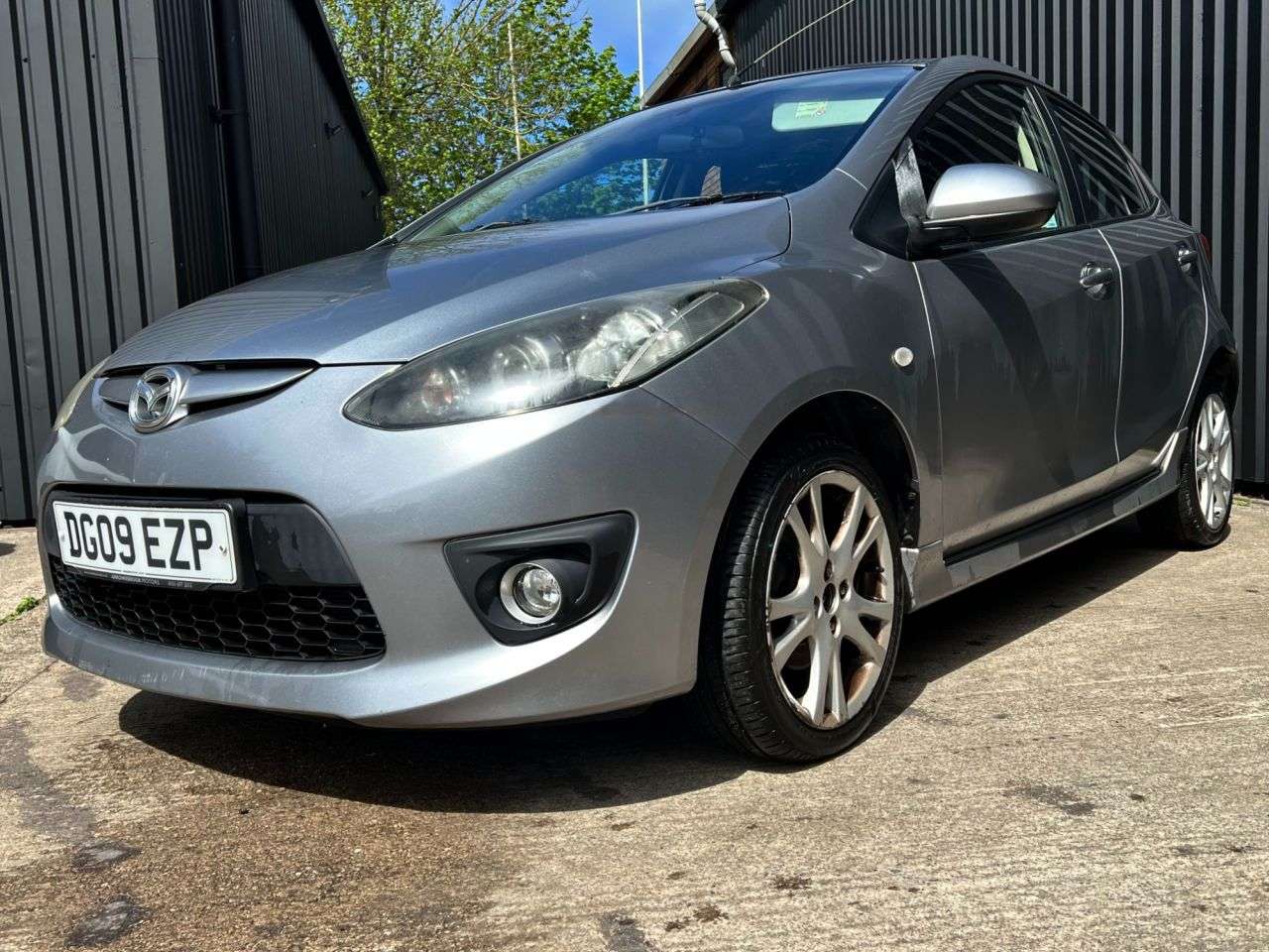A 2009 MAZDA MAZDA2 1.3 Tamura Hatchback 5dr Petrol Manual Euro 4 (86 ps) A 2009 MAZDA MAZDA2 1.3 Tamura Hatchback 5dr Petrol Manual Euro 4 (86 ps)