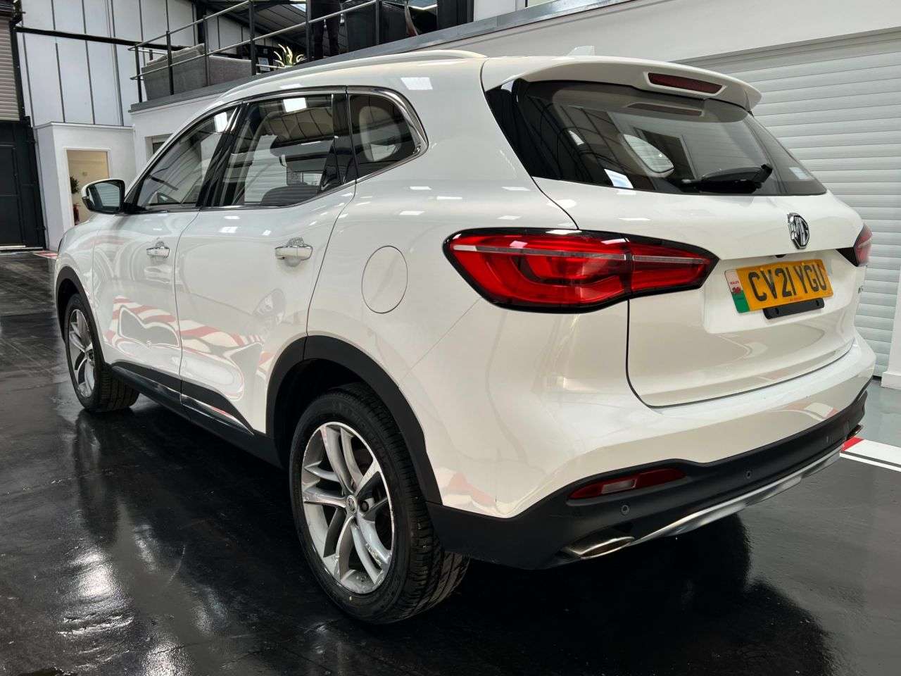 A 2021 MG MG HS 1.5 T-GDI Excite SUV 5dr Petrol DCT Euro 6 (s/s) (162 ps) A 2021 MG MG HS 1.5 T-GDI Excite SUV 5dr Petrol DCT Euro 6 (s/s) (162 ps)