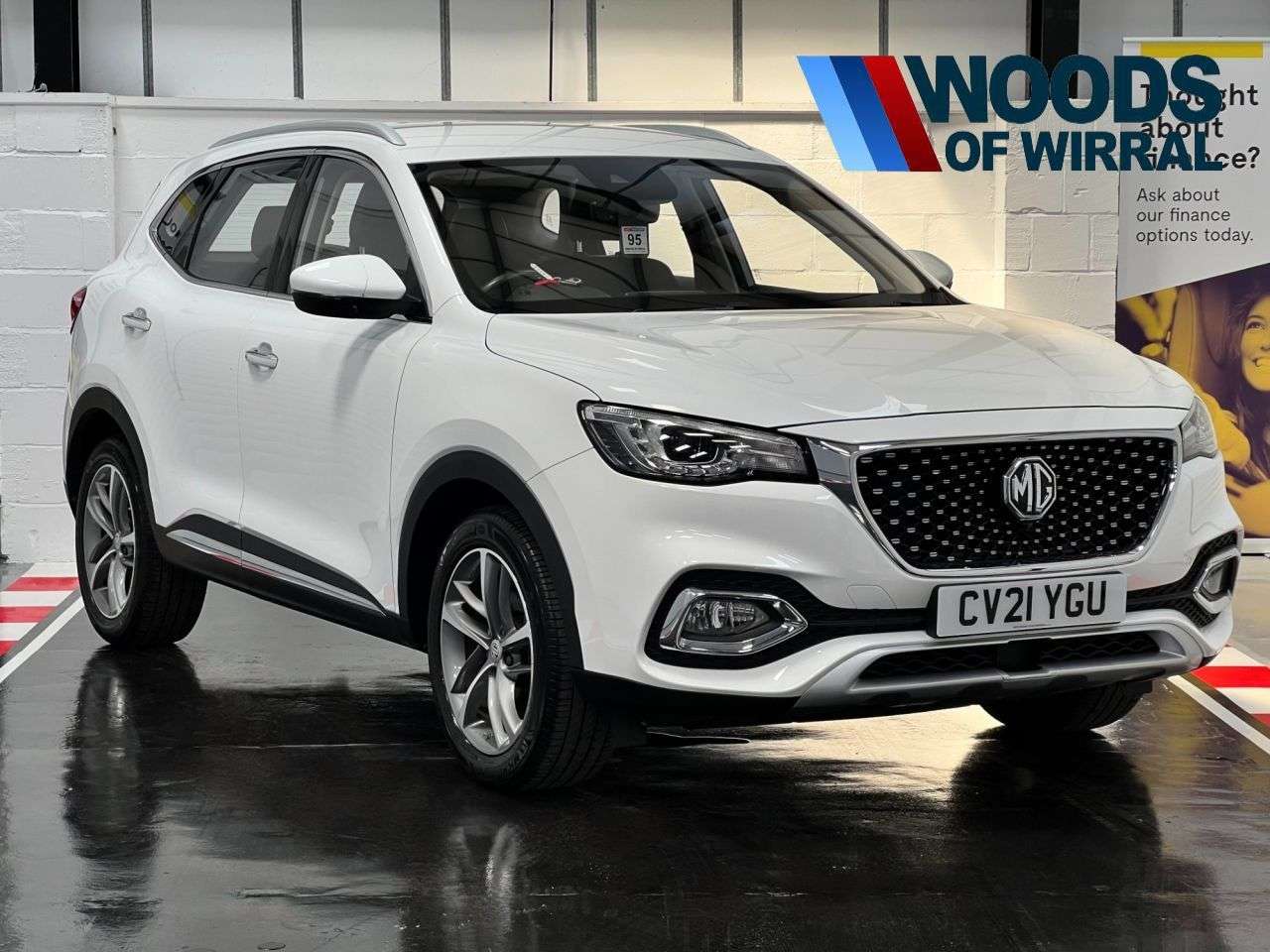 A 2021 MG MG HS 1.5 T-GDI Excite SUV 5dr Petrol DCT Euro 6 (s/s) (162 ps) A 2021 MG MG HS 1.5 T-GDI Excite SUV 5dr Petrol DCT Euro 6 (s/s) (162 ps)