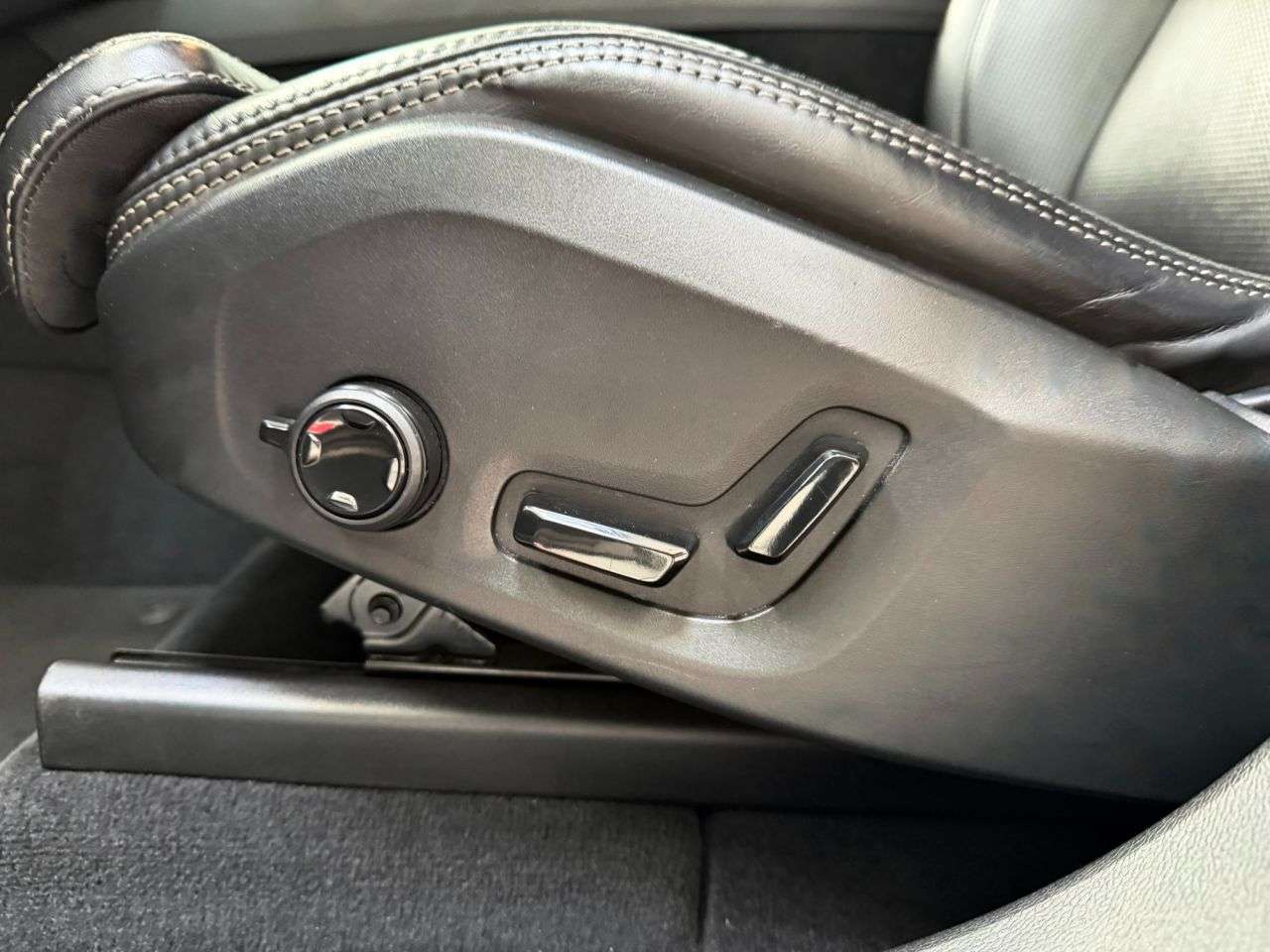 2018 VOLVO XC60 2018 VOLVO XC60