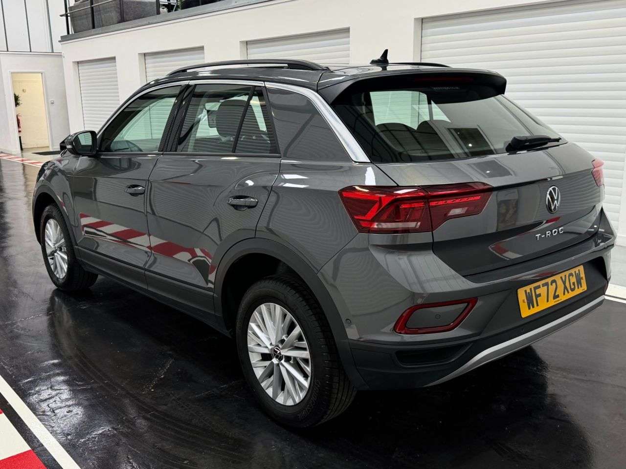 A 2023 VOLKSWAGEN T-ROC 1.5 TSI Life SUV 5dr Petrol Manual Euro 6 (s/s) (150 ps) A 2023 VOLKSWAGEN T-ROC 1.5 TSI Life SUV 5dr Petrol Manual Euro 6 (s/s) (150 ps)