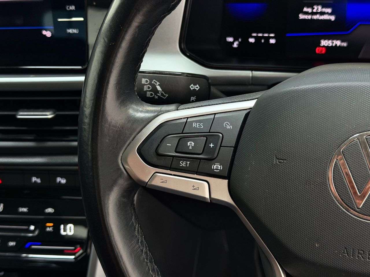 2023 VOLKSWAGEN T-ROC 2023 VOLKSWAGEN T-ROC