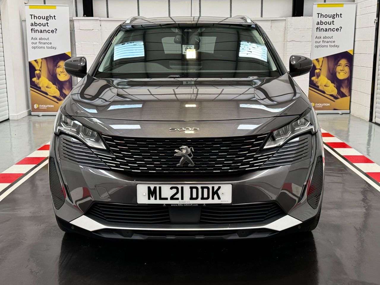 2021 PEUGEOT 5008 2021 PEUGEOT 5008