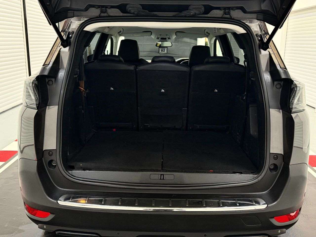 2021 PEUGEOT 5008 2021 PEUGEOT 5008