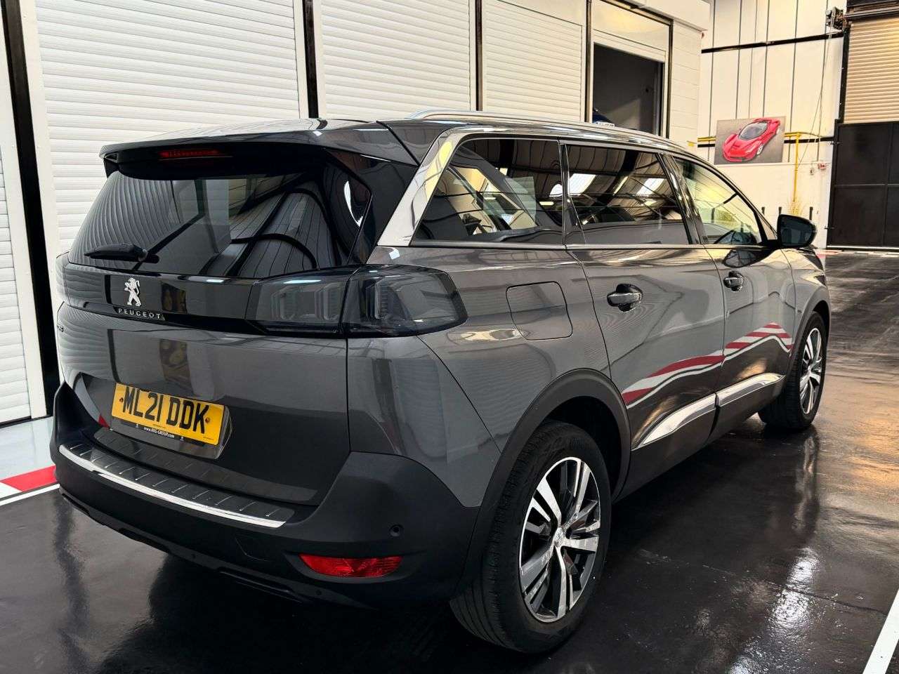 2021 PEUGEOT 5008 2021 PEUGEOT 5008