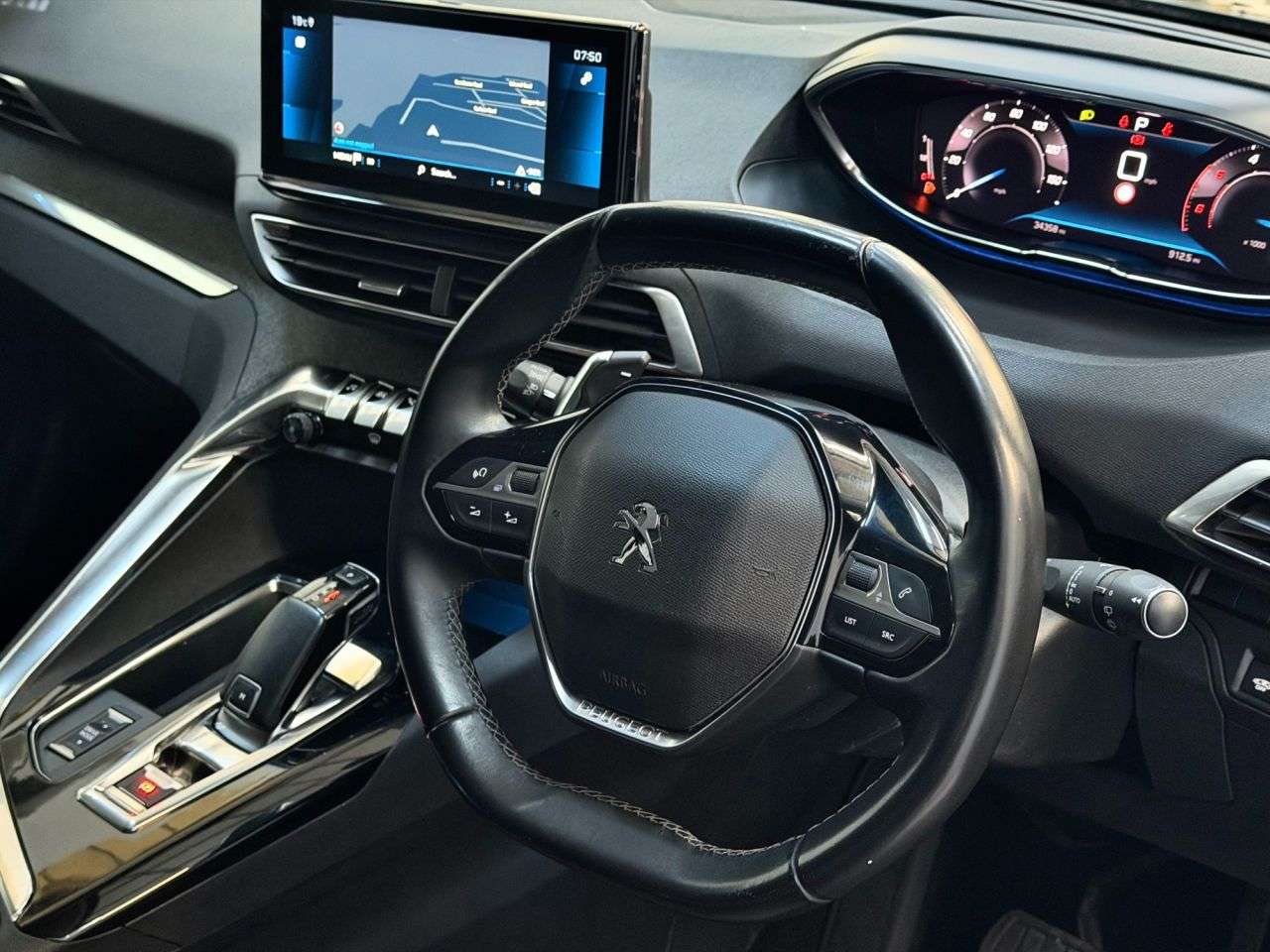 2021 PEUGEOT 5008 2021 PEUGEOT 5008
