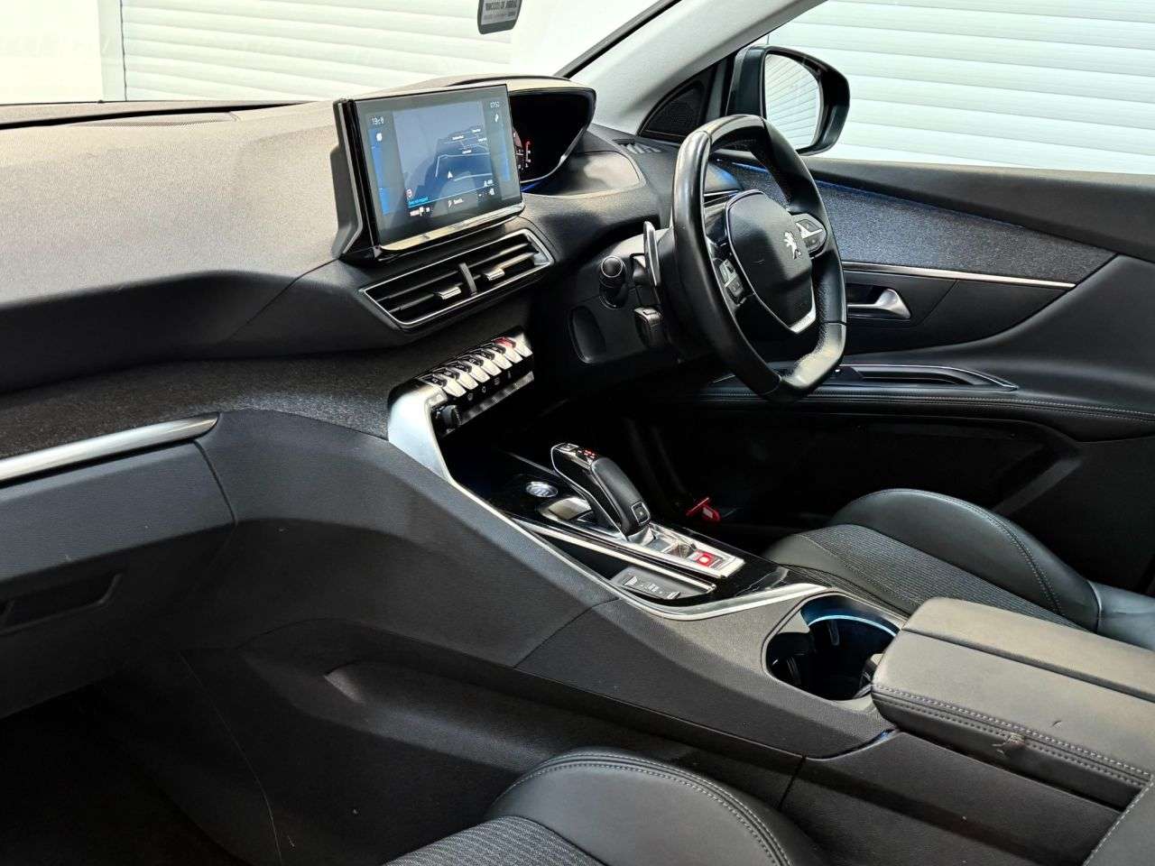2021 PEUGEOT 5008 2021 PEUGEOT 5008
