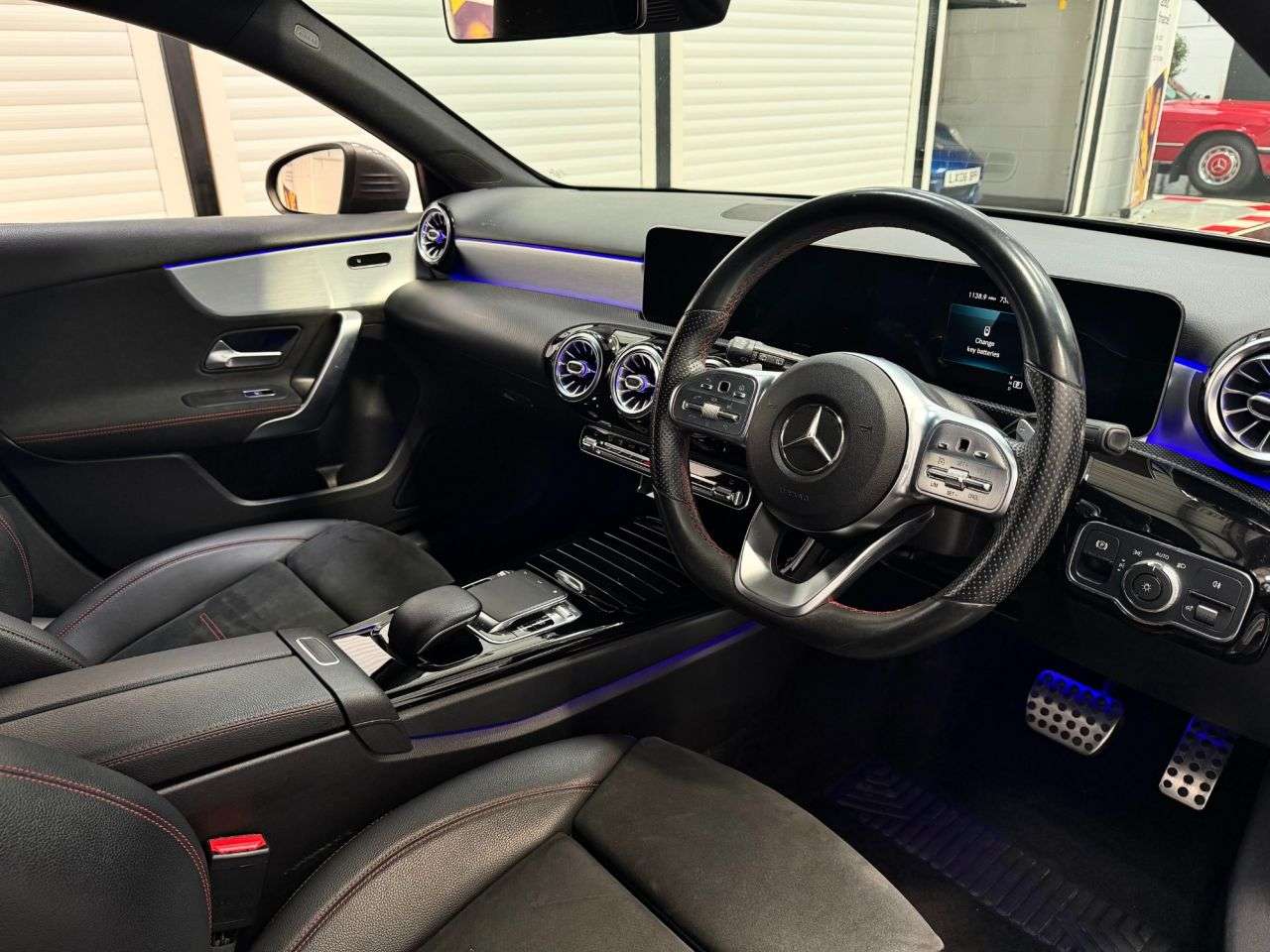 A 2018 MERCEDES-BENZ A CLASS 2.0 A250 AMG Line (Premium) Hatchback 5dr Petrol 7G-DCT Euro 6 (s/s) (224 p A 2018 MERCEDES-BENZ A CLASS 2.0 A250 AMG Line (Premium) Hatchback 5dr Petrol 7G-DCT Euro 6 (s/s) (224 p