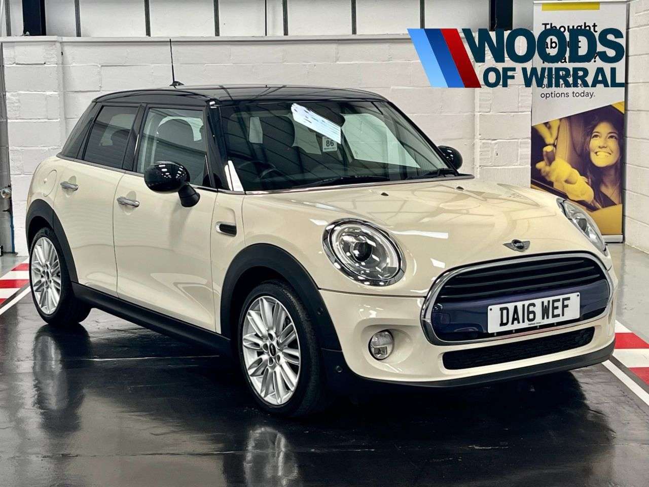 A 2016 MINI HATCH 1.5 Cooper Hatchback 5dr Petrol Auto Euro 6 (s/s) (136 ps) A 2016 MINI HATCH 1.5 Cooper Hatchback 5dr Petrol Auto Euro 6 (s/s) (136 ps)