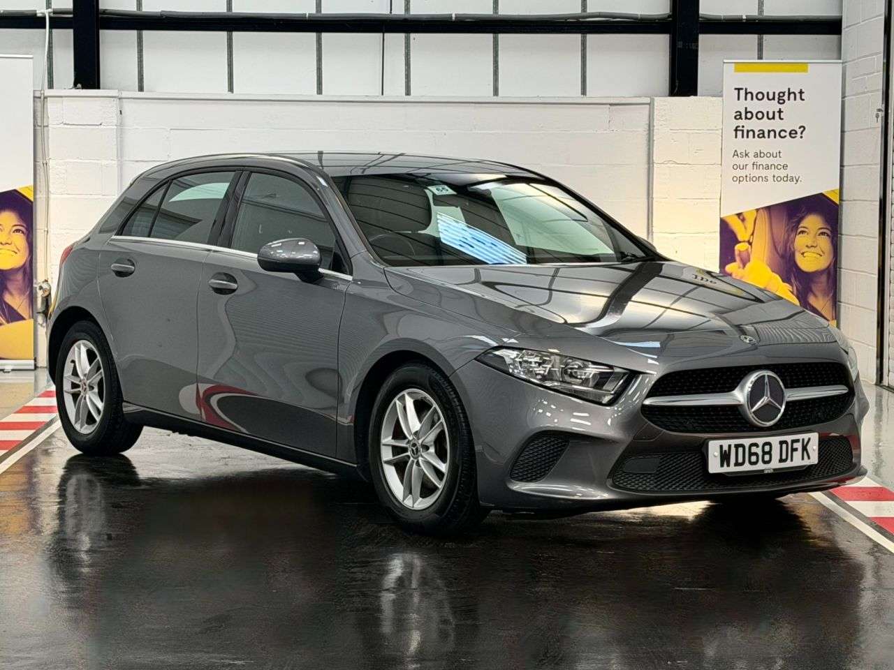 A 2018 MERCEDES-BENZ A-CLASS 1.5 A180d SE Hatchback 5dr Diesel 7G-DCT Euro 6 (s/s) (116 ps) A 2018 MERCEDES-BENZ A-CLASS 1.5 A180d SE Hatchback 5dr Diesel 7G-DCT Euro 6 (s/s) (116 ps)