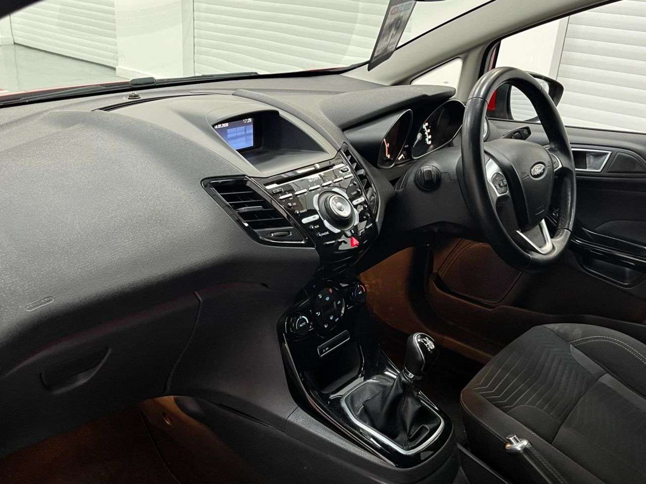 A 2014 FORD FIESTA 1.0T EcoBoost Titanium Hatchback 5dr Petrol Manual Euro 5 (s/s) (100 ps) A 2014 FORD FIESTA 1.0T EcoBoost Titanium Hatchback 5dr Petrol Manual Euro 5 (s/s) (100 ps)