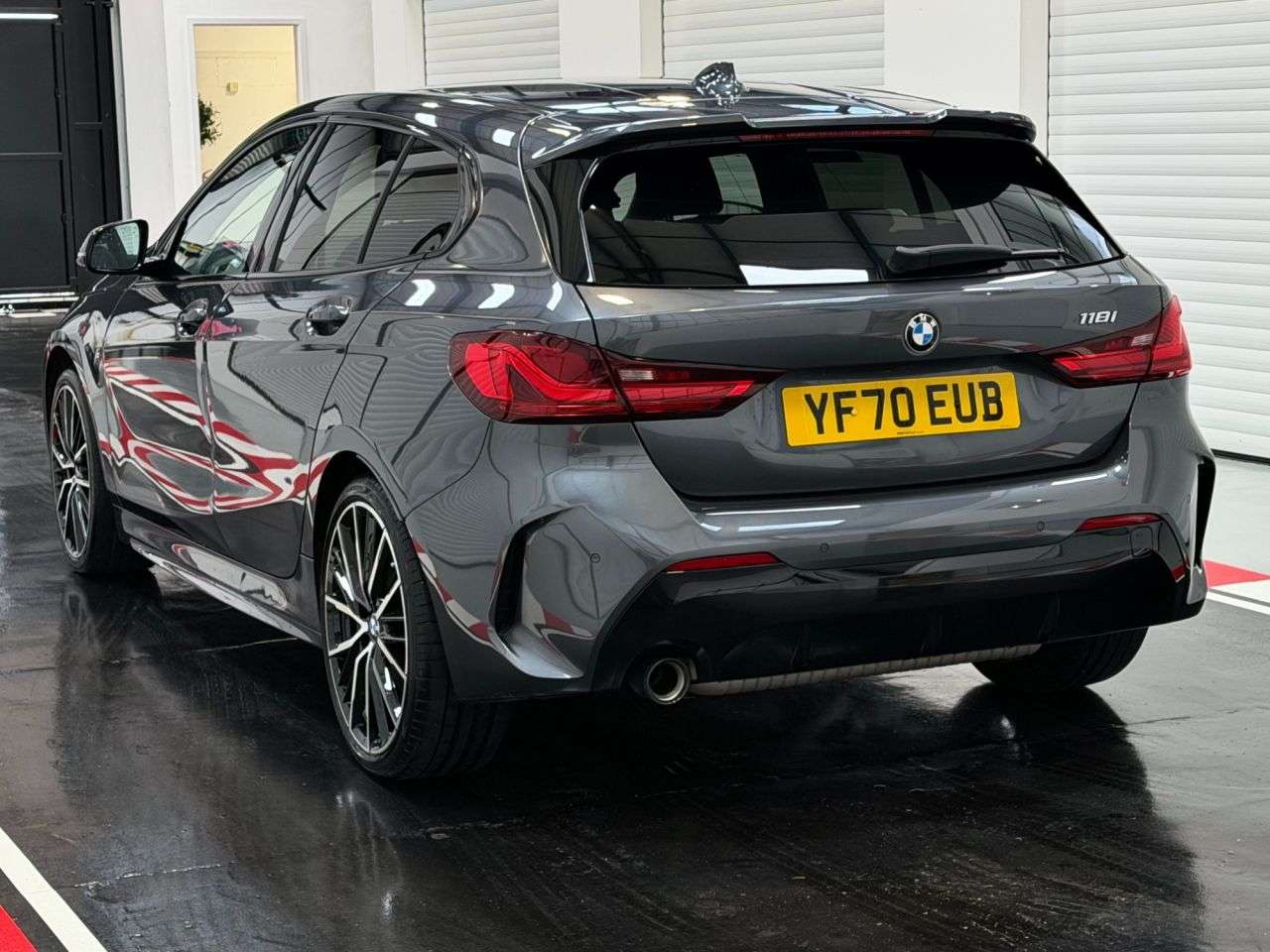 A 2021 BMW 1 SERIES 1.5L 5d 134 BHP A 2021 BMW 1 SERIES 1.5L 5d 134 BHP