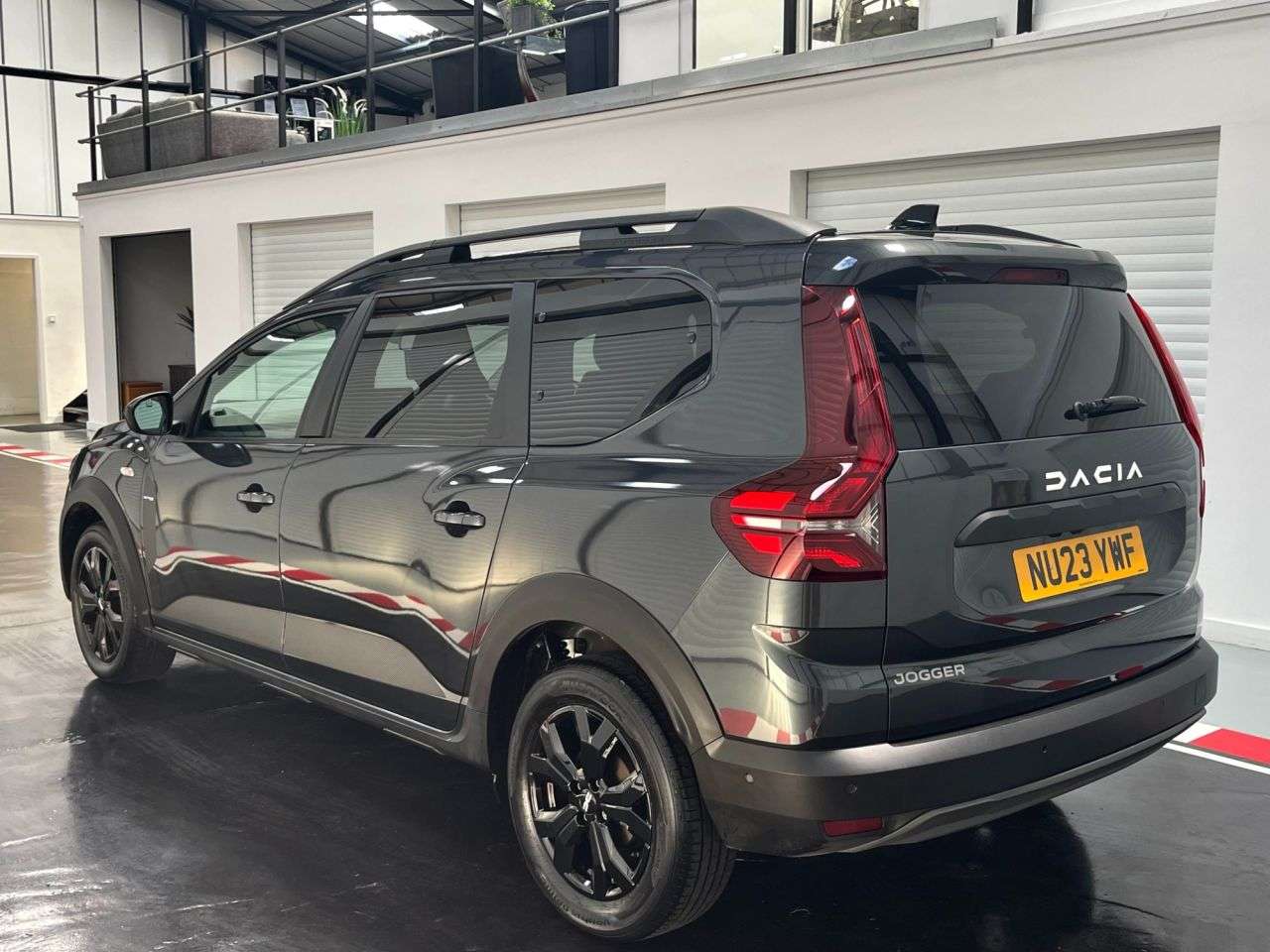 A 2023 DACIA JOGGER 1.0 TCe Extreme SE MPV 5dr Petrol Manual Euro 6 (s/s) (110 ps) A 2023 DACIA JOGGER 1.0 TCe Extreme SE MPV 5dr Petrol Manual Euro 6 (s/s) (110 ps)