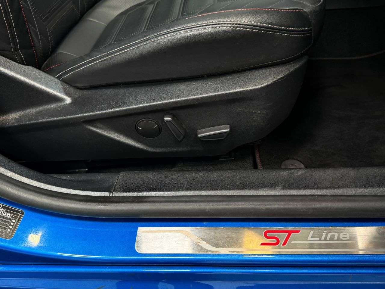 2023 FORD FOCUS 2023 FORD FOCUS