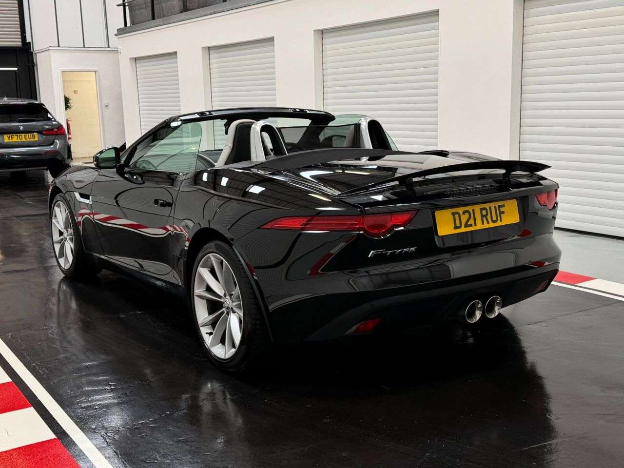 2013 JAGUAR F-TYPE 2013 JAGUAR F-TYPE