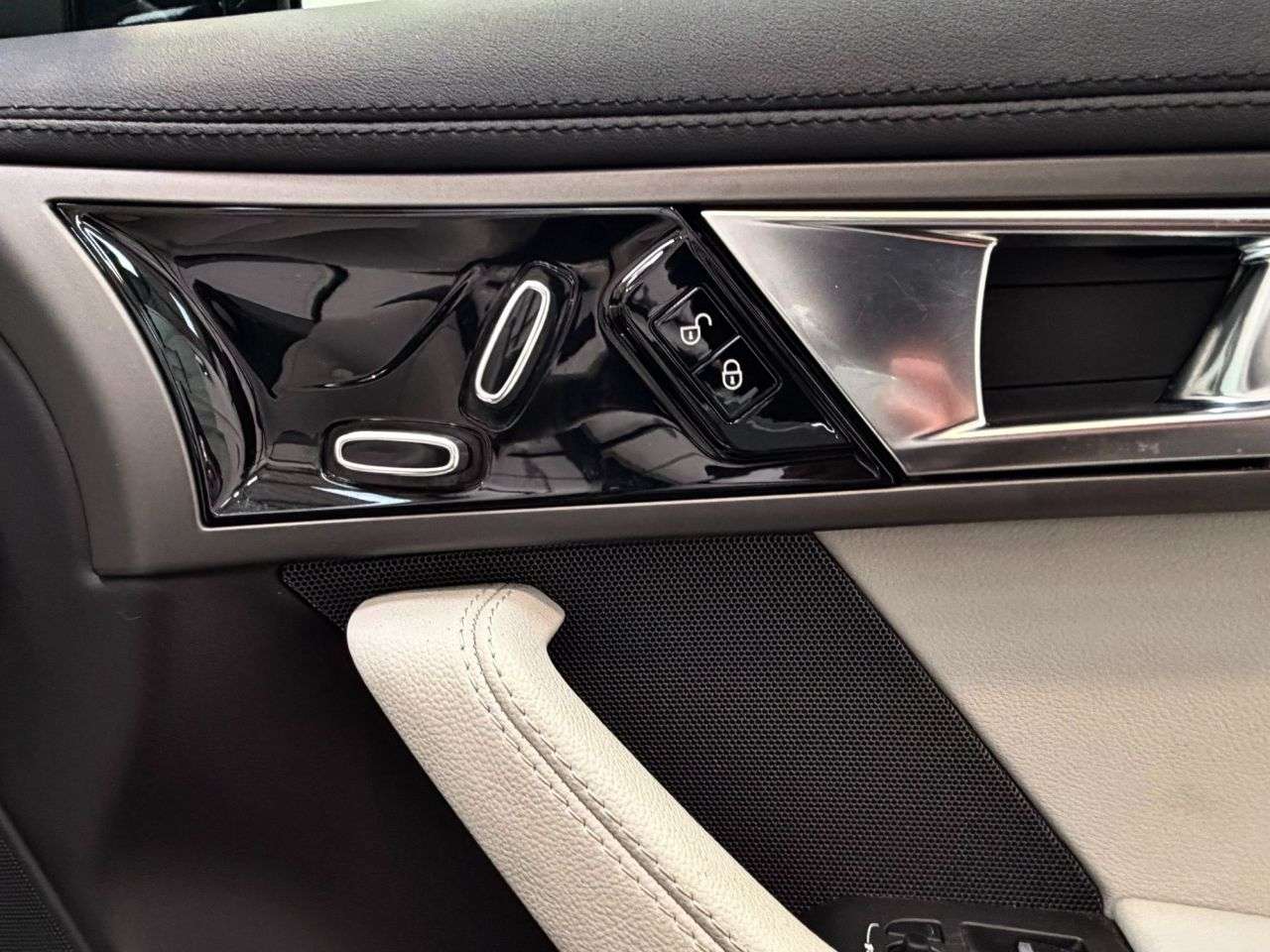 2013 JAGUAR F-TYPE 2013 JAGUAR F-TYPE